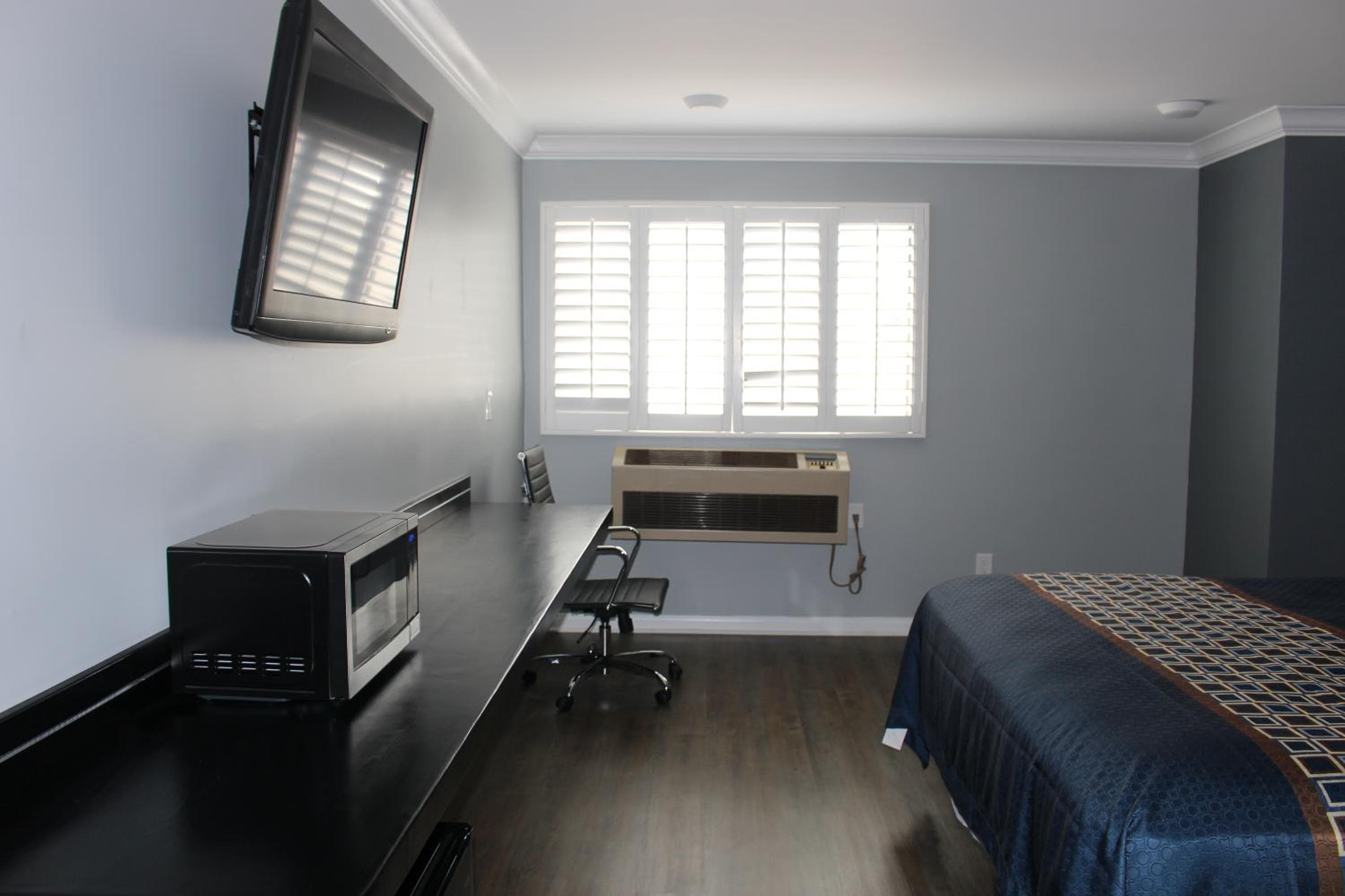 ERTH INN by AGA Los Angeles --> ERTH INN von AGA Los Angeles — 5
