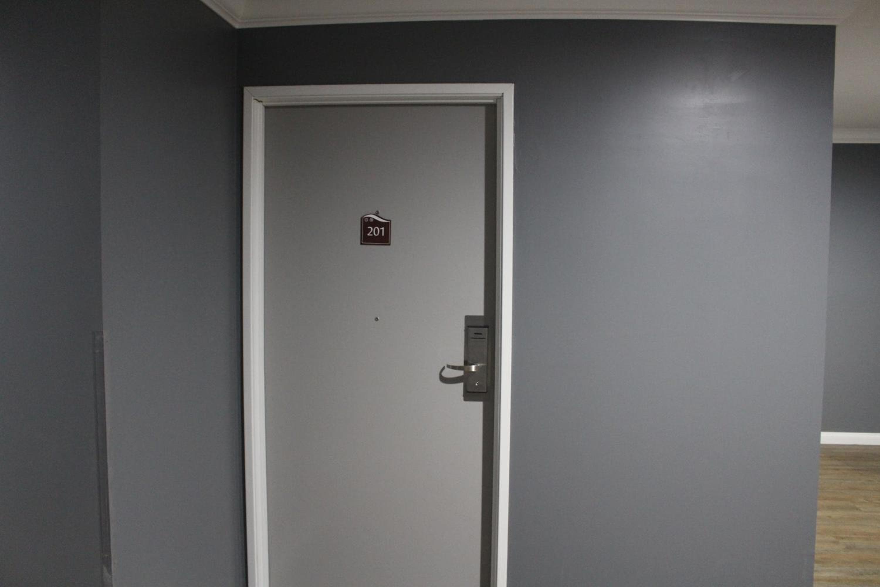 ERTH INN by AGA Los Angeles --> ERTH INN von AGA Los Angeles — 11