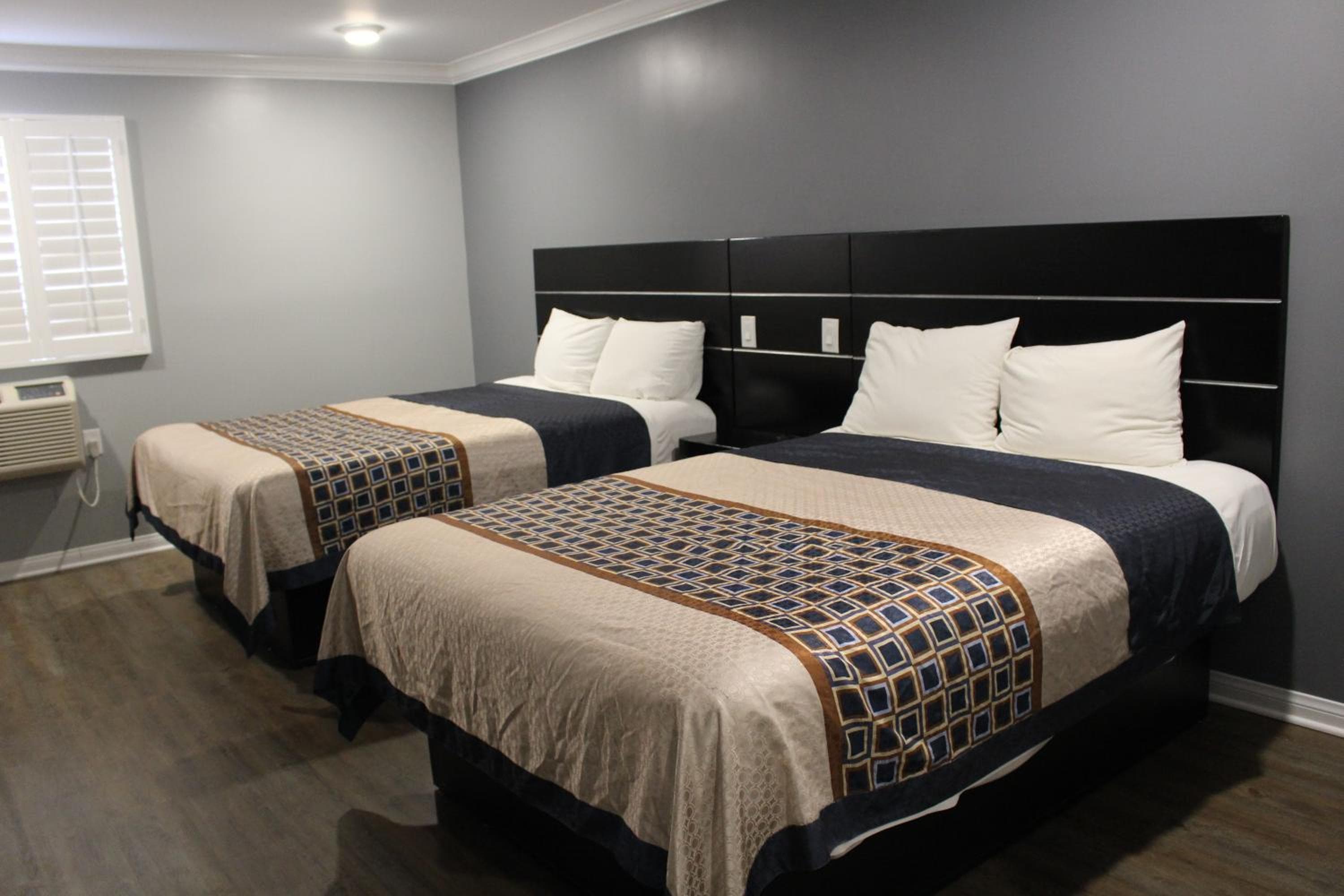 ERTH INN by AGA Los Angeles --> ERTH INN von AGA Los Angeles — 3