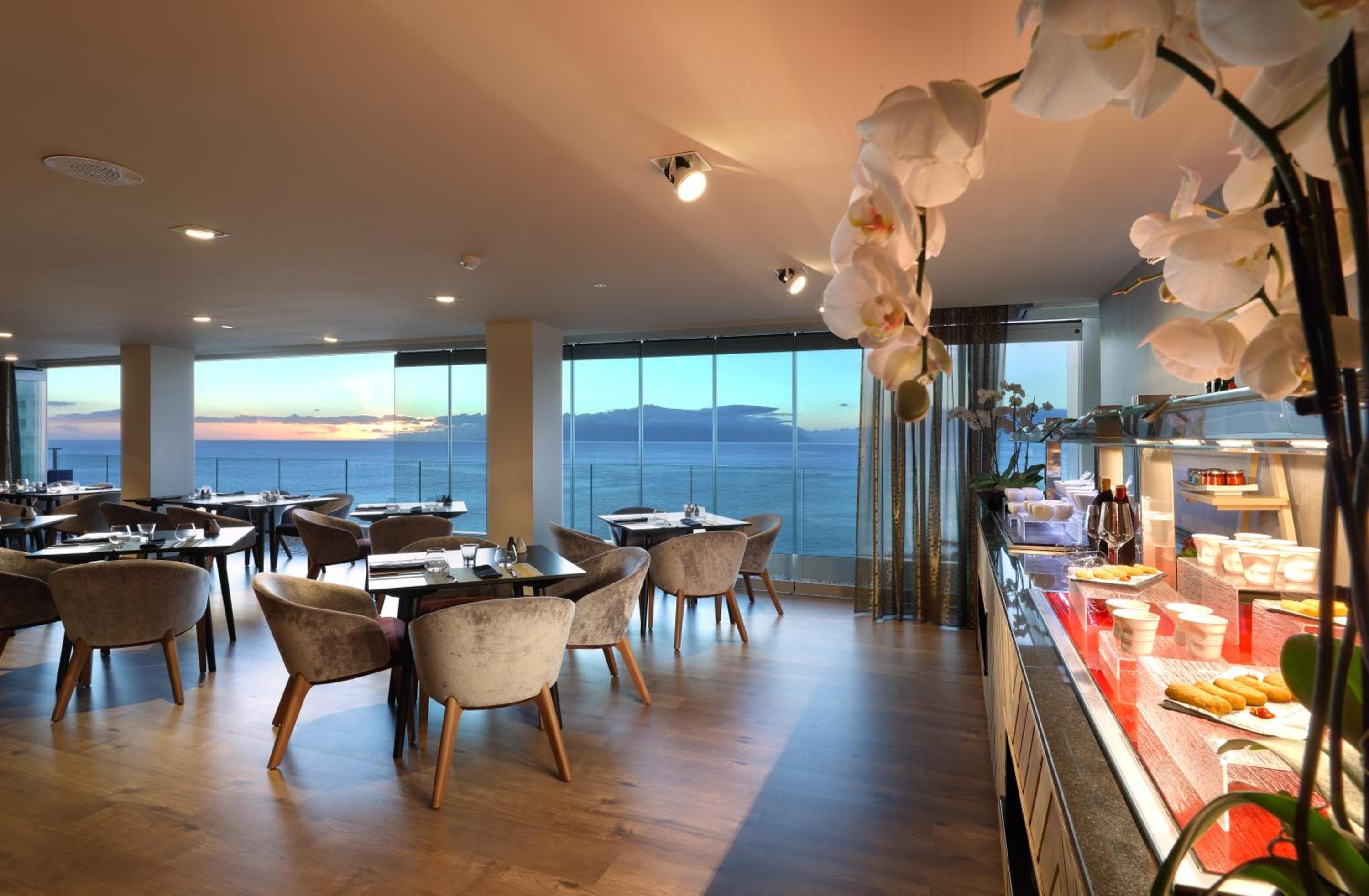 Hard Rock Hotel Tenerife — 12