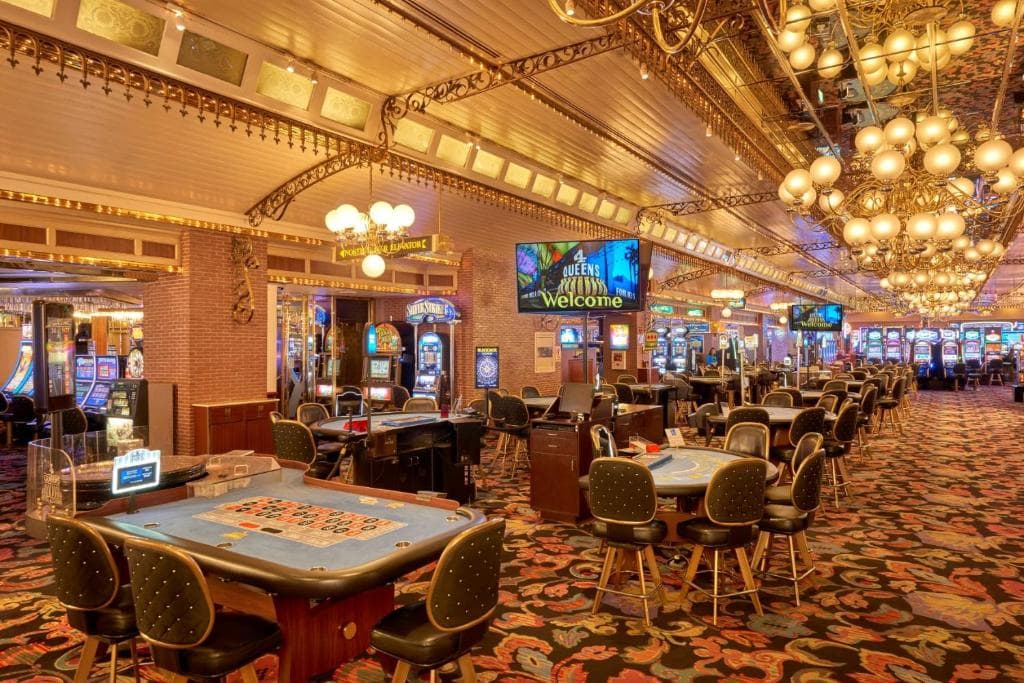Four Queens Resort and Casino — 4