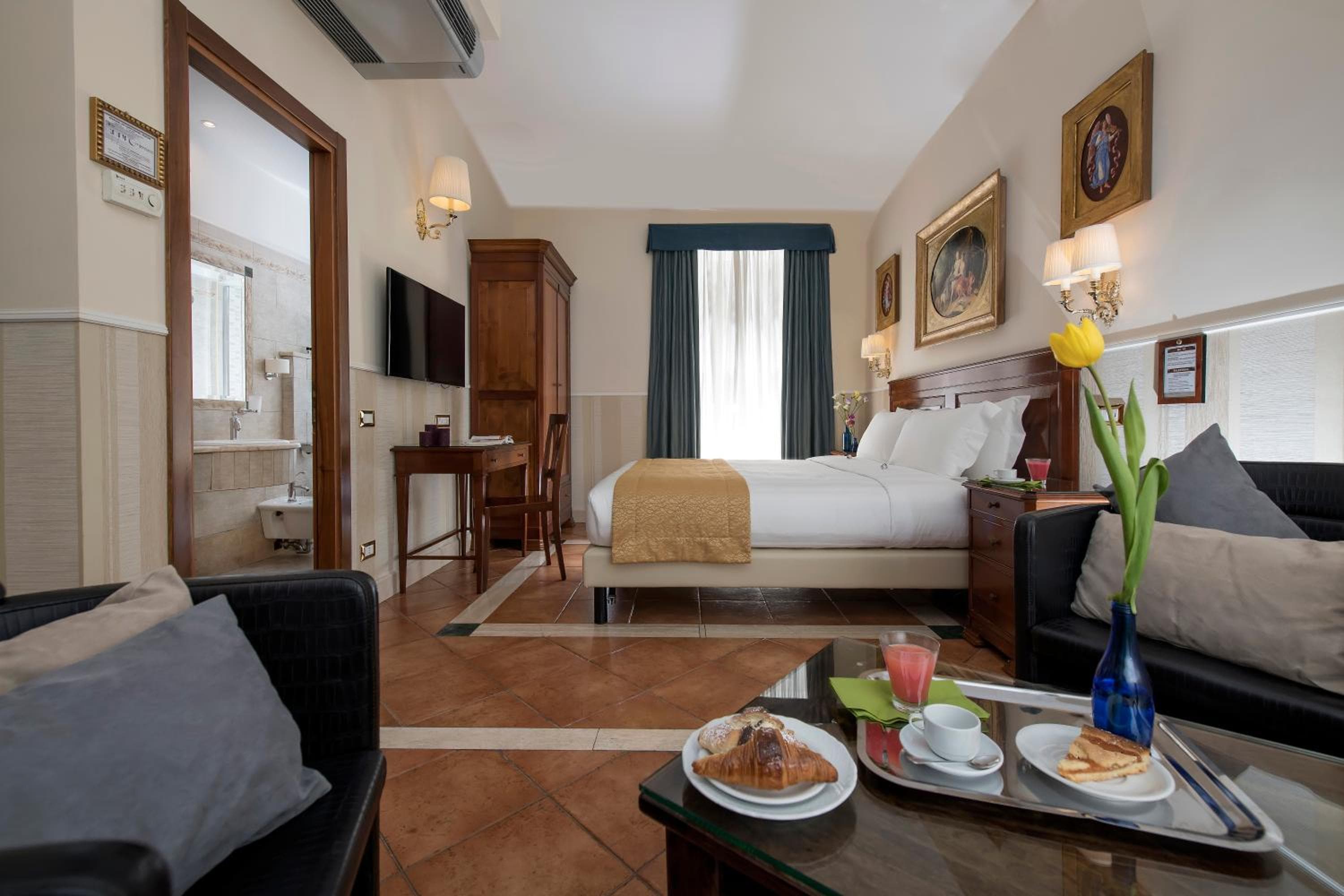 Hotel Des Artistes Roma — 16
