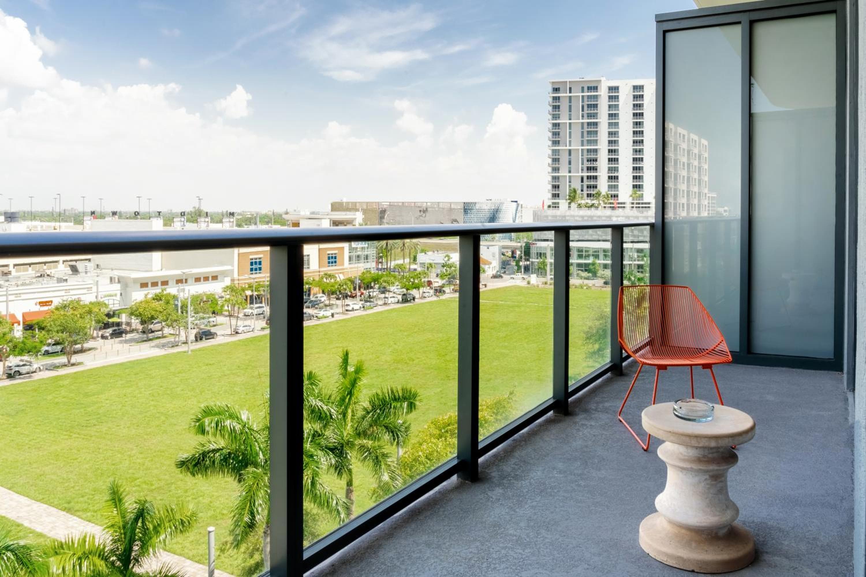 Hyde Suiten Midtown Miami — 12
