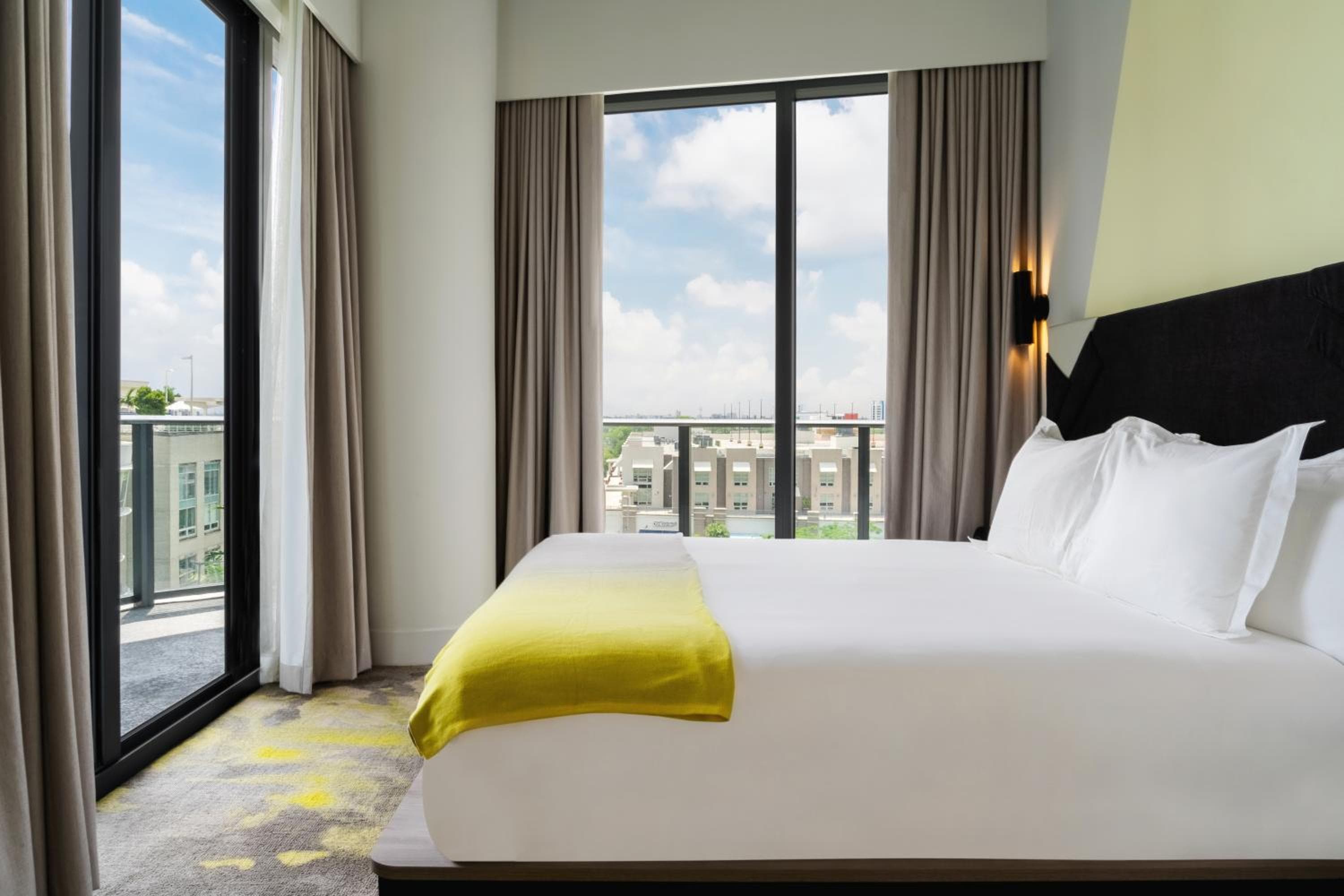 Hyde Suiten Midtown Miami — 27