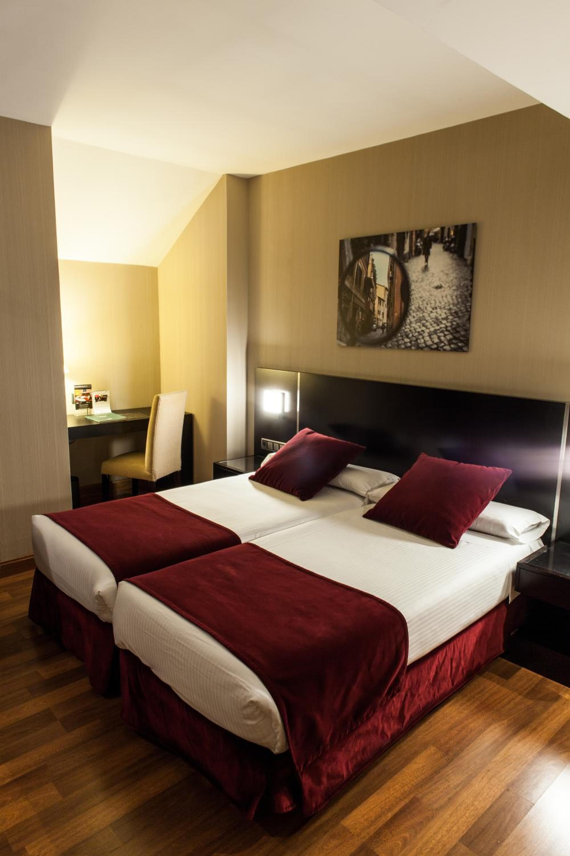 Hotel Clement Barajas — 13