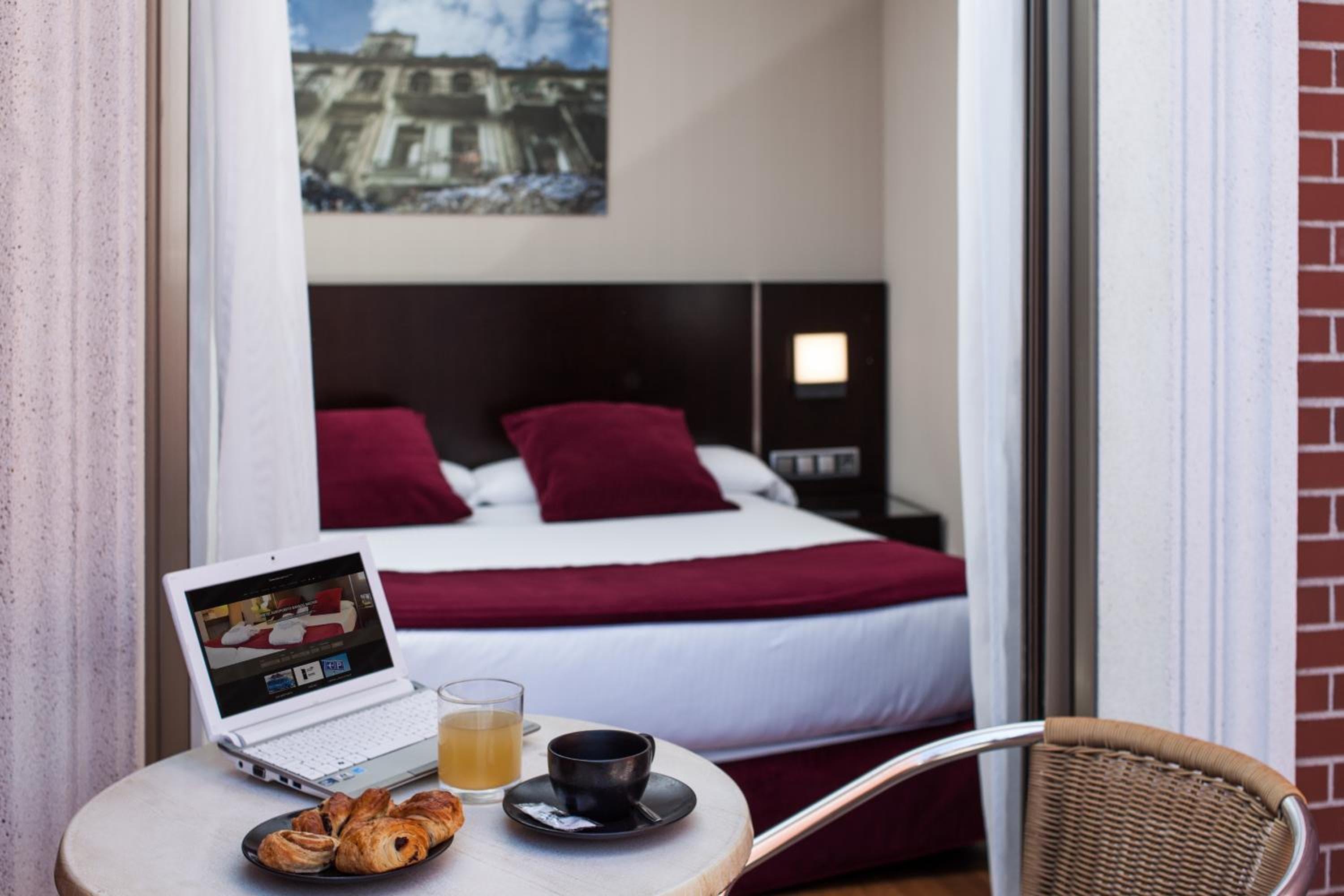 Hotel Clement Barajas — 27