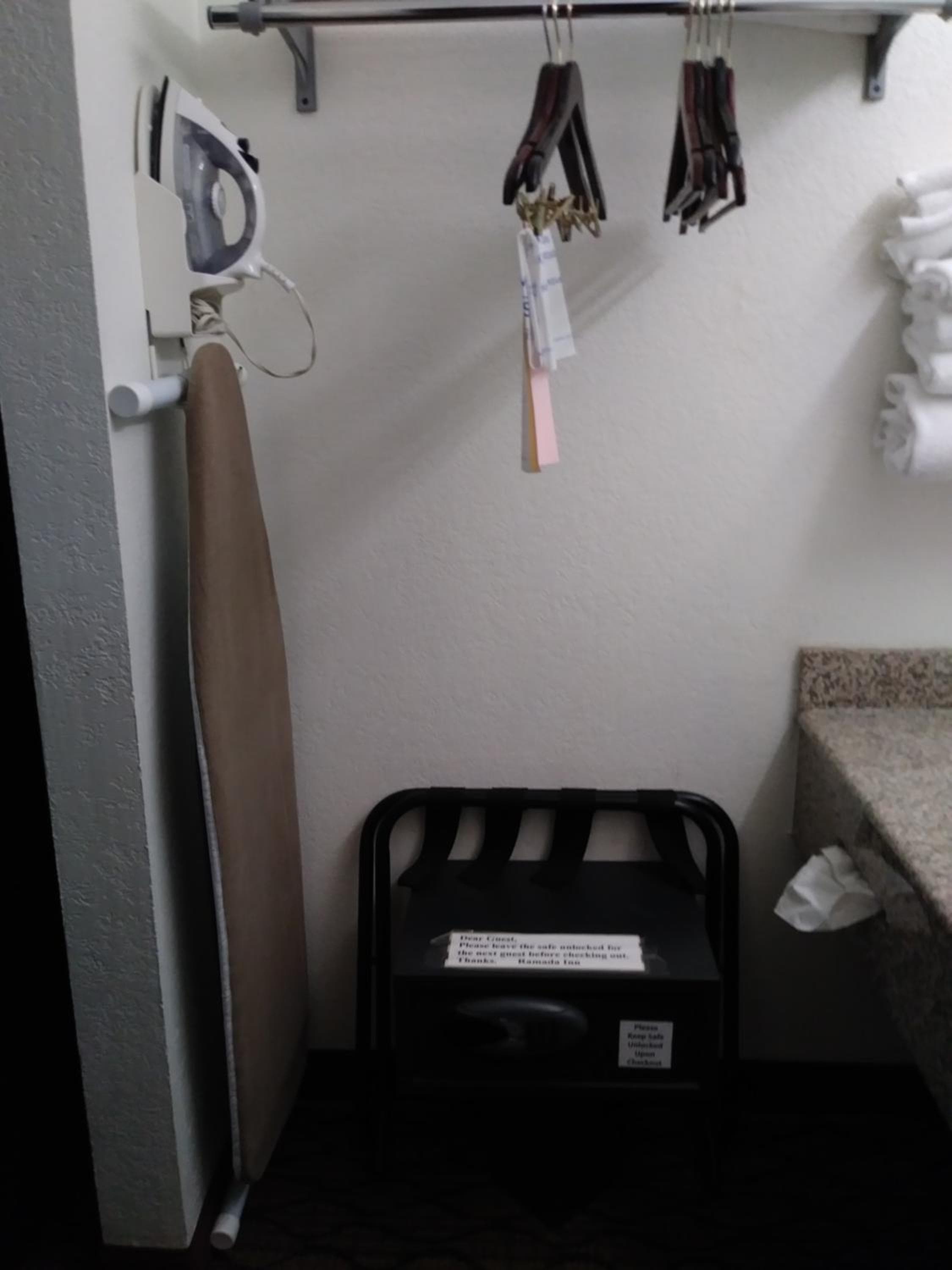 Ramada by Wyndham Temple Terrace/Tampa Norte — 18