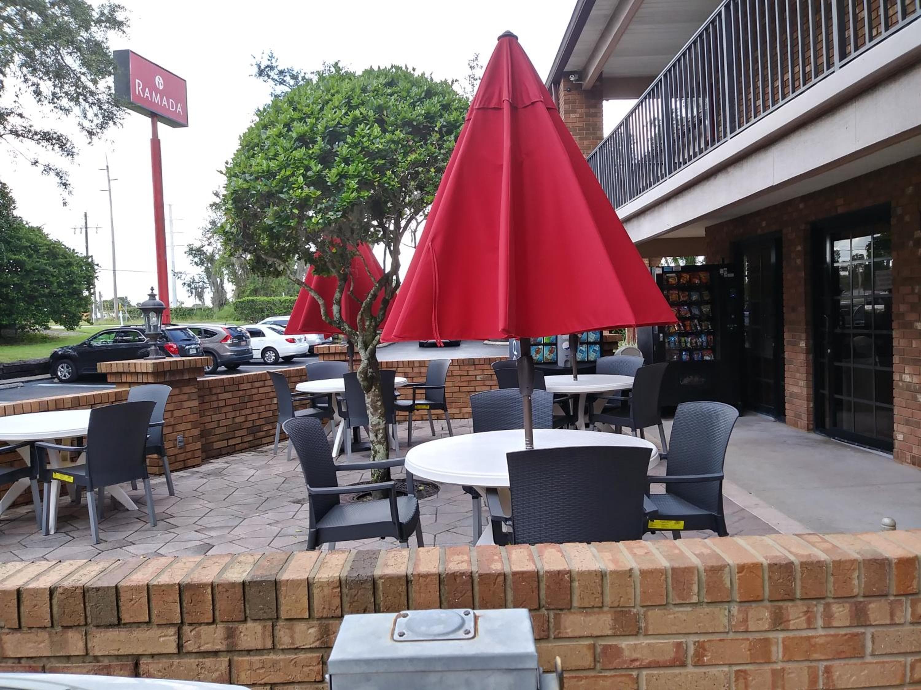 Ramada by Wyndham Temple Terrace/Tampa Norte — 26