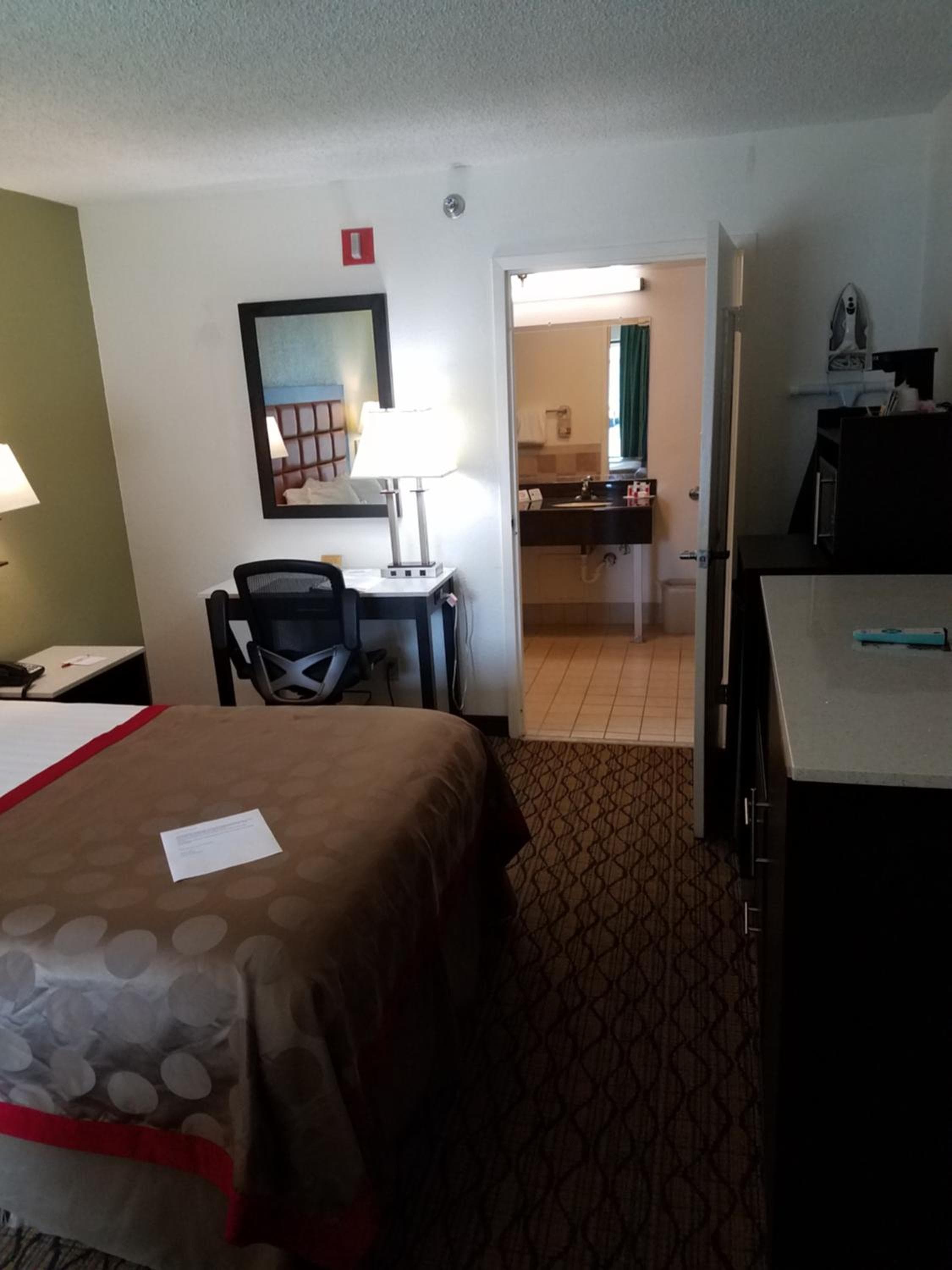 Ramada by Wyndham Temple Terrace/Tampa Norte — 27