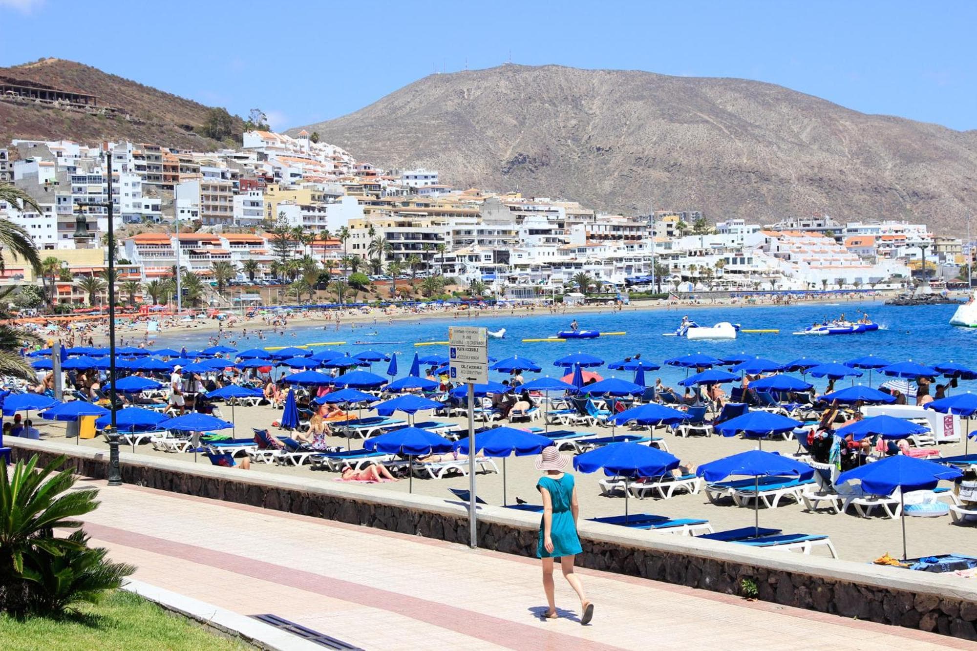 Apartment in Playa de las Americas 1 — 4