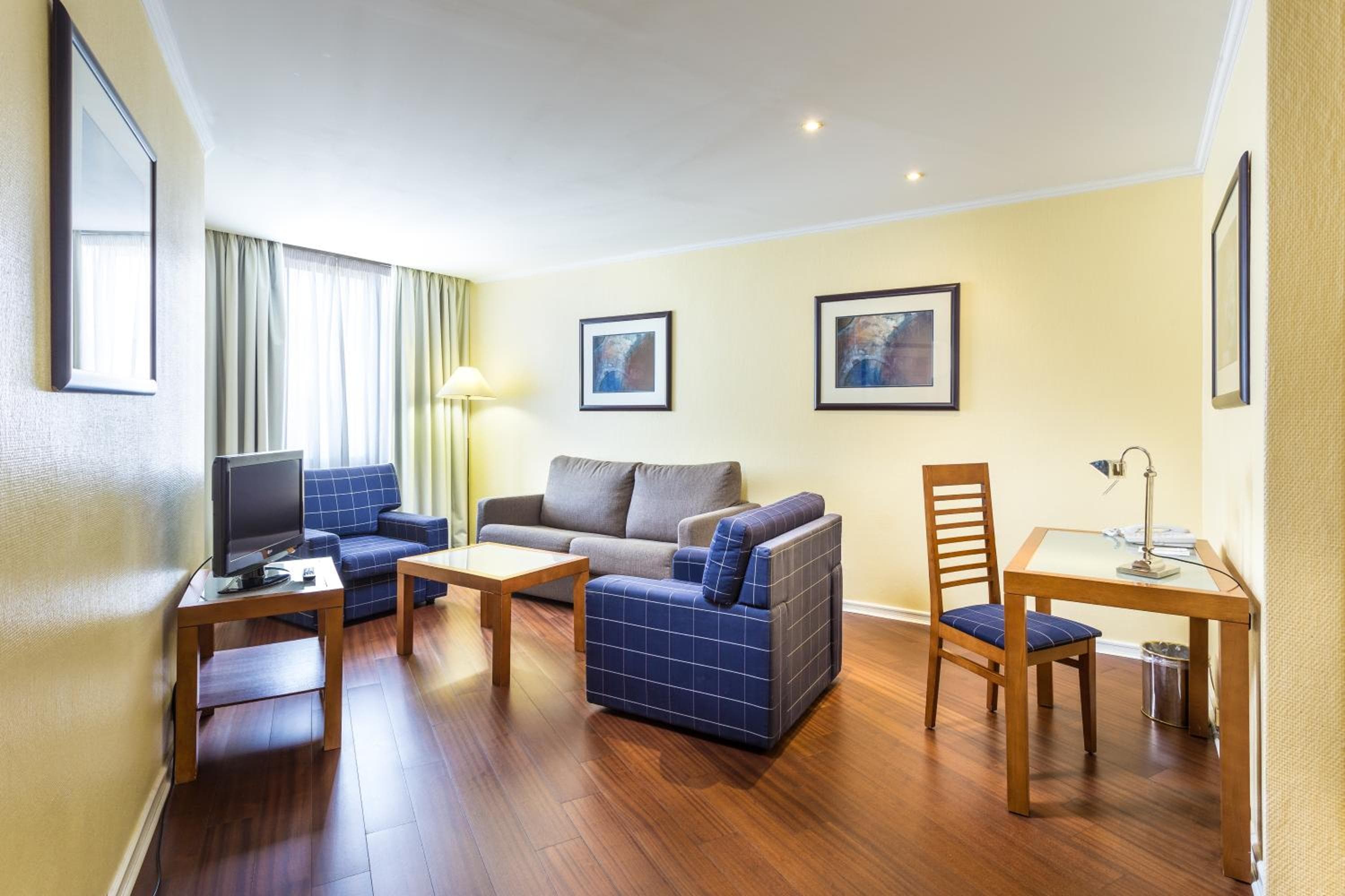 Holiday Inn Lisbon by IHG — 21