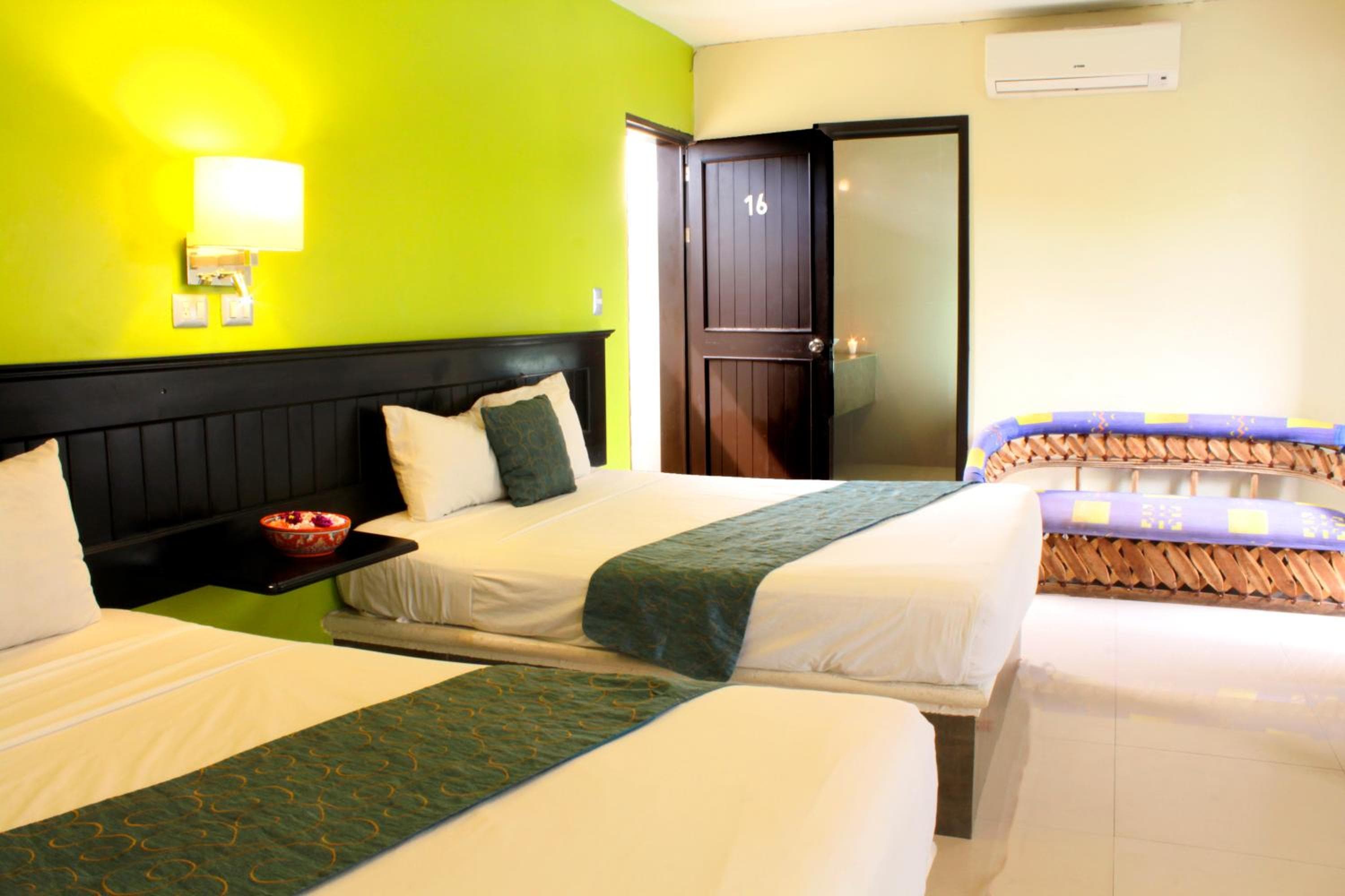 Hotel Nautilus — 21
