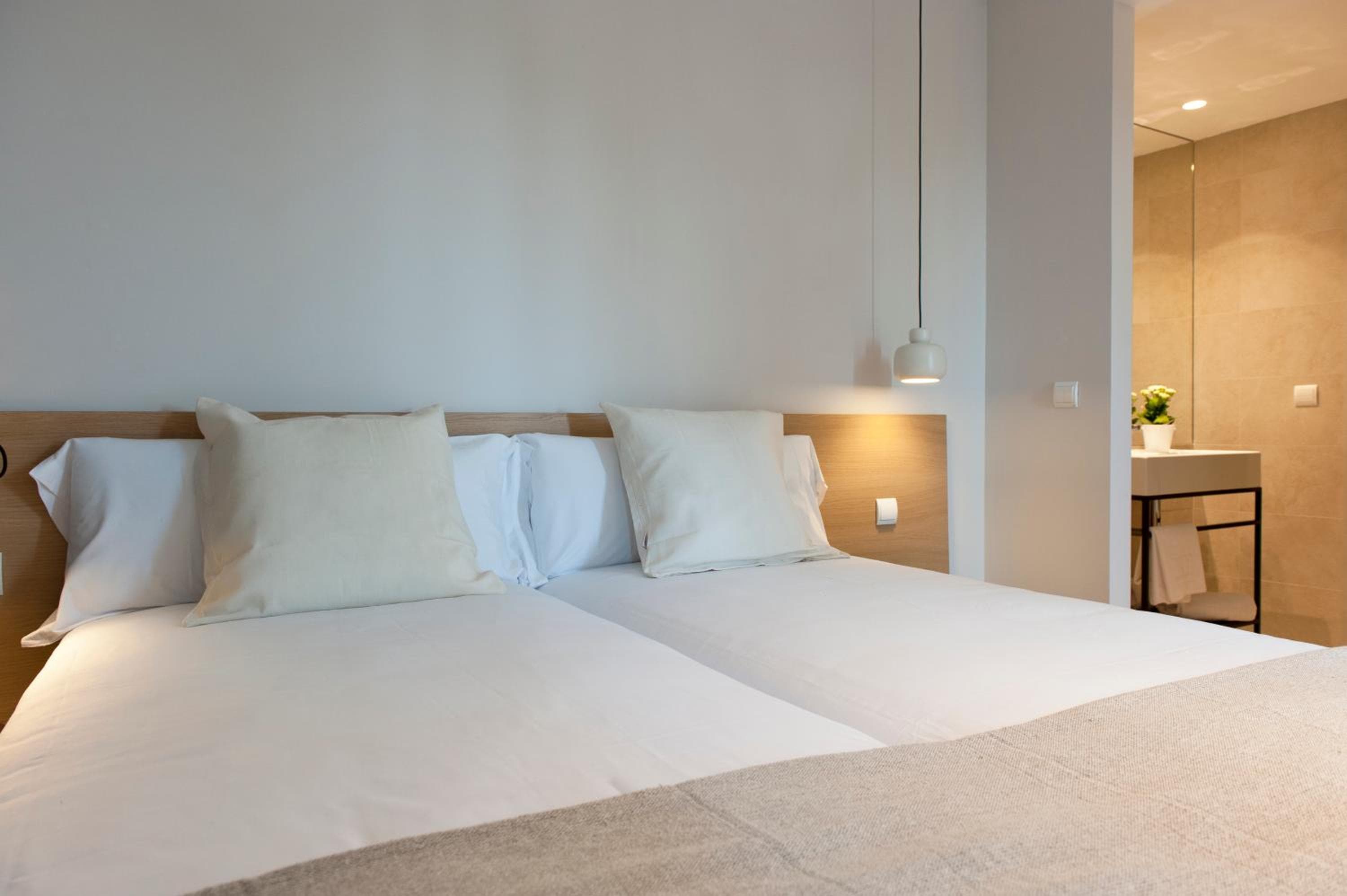 MH Apartments Central Madrid — 26