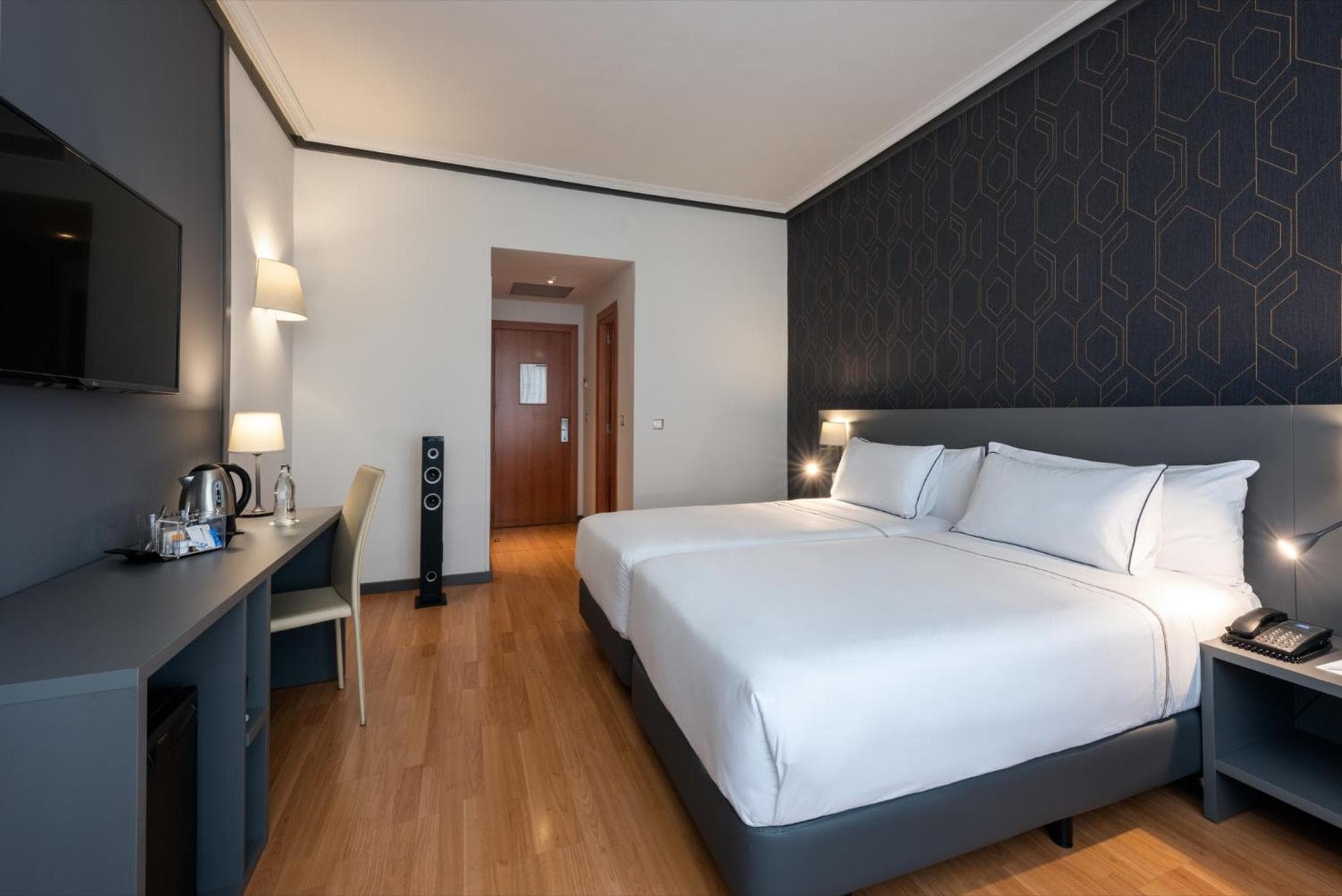 Hotel Madrid Plaza de España, Affiliated by Meliá — 10