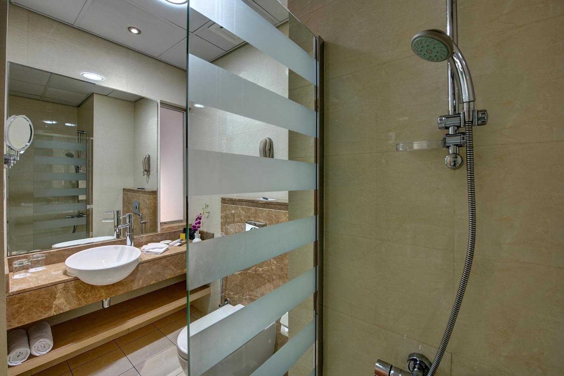 Al Khoory Executive Hotel, Al Wasl — 23