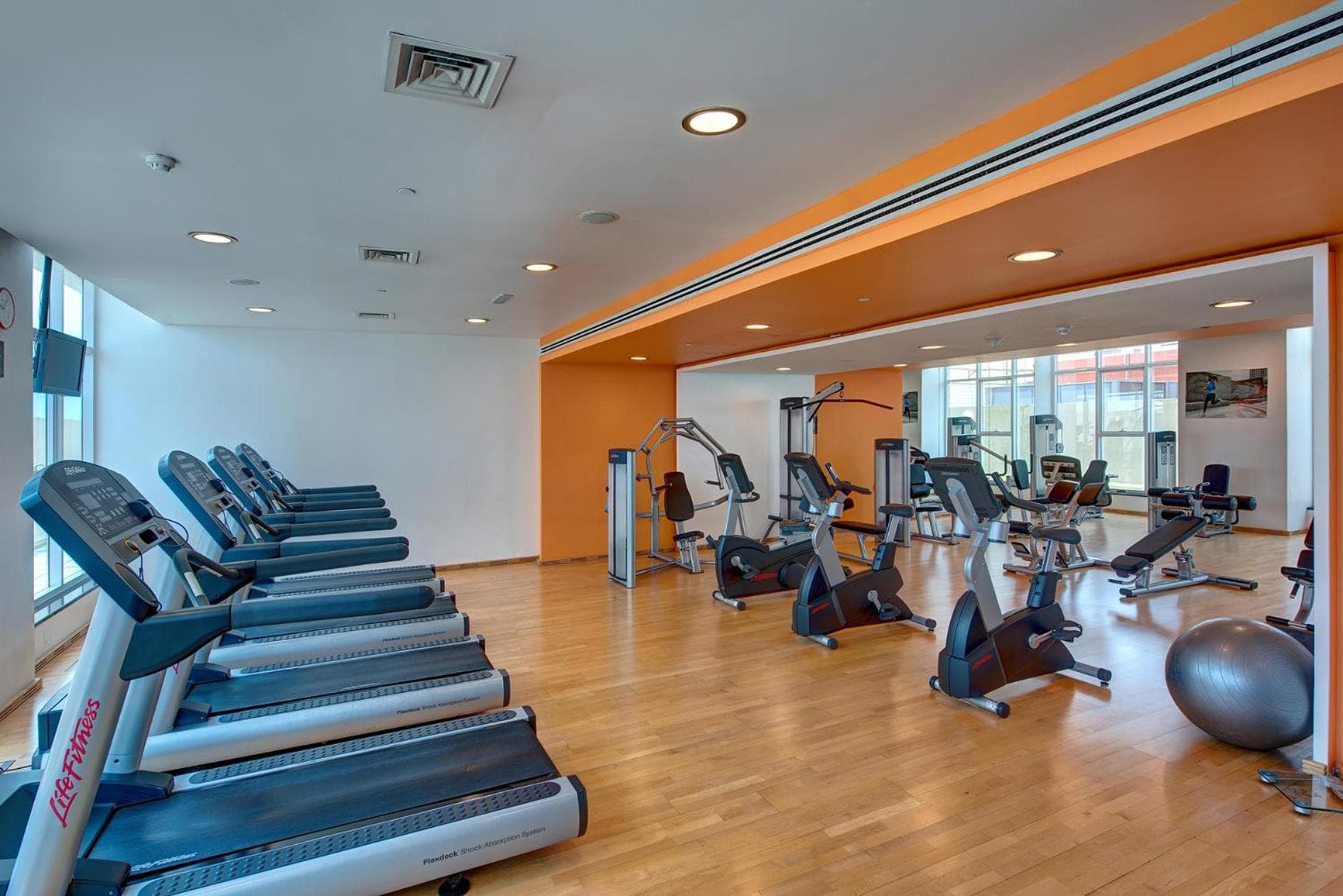 Al Khoory Executive Hotel, Al Wasl — 13