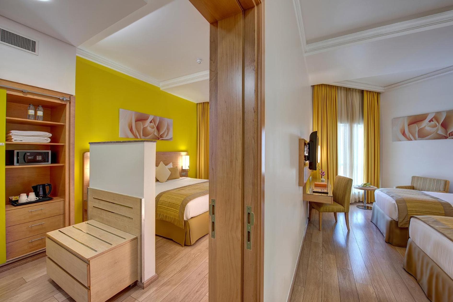 Al Khoory Executive Hotel, Al Wasl — 15