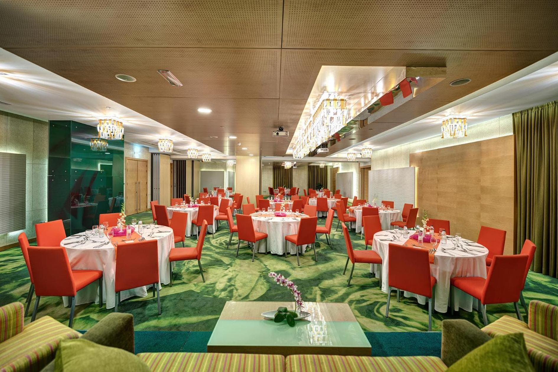 Al Khoory Executive Hotel, Al Wasl — 11