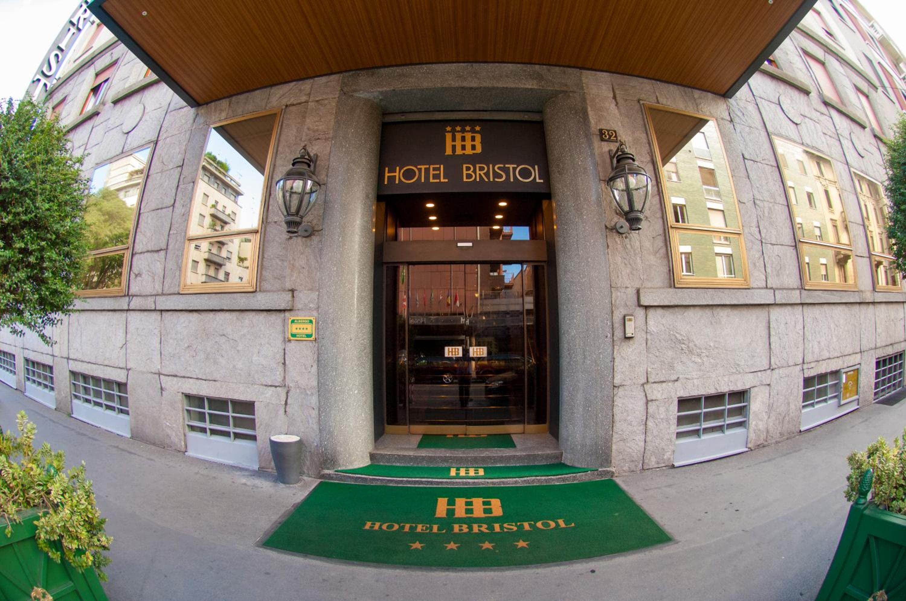 Hotel Bristol — 17