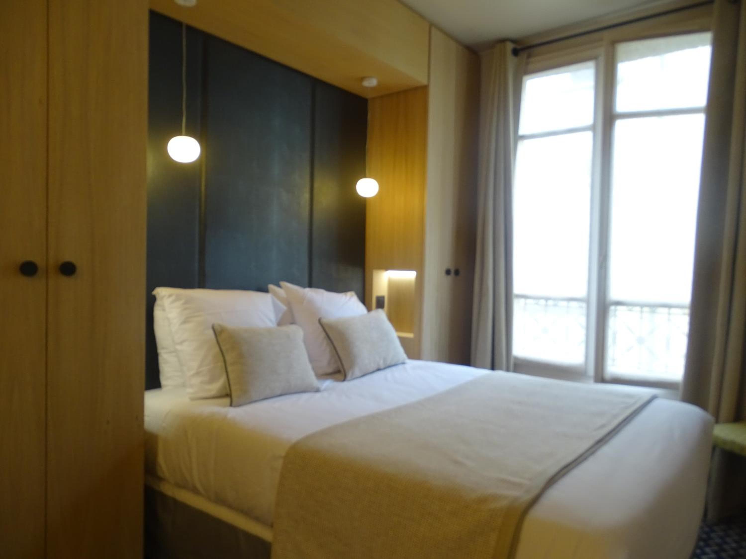Hotel de France Invalides — 24