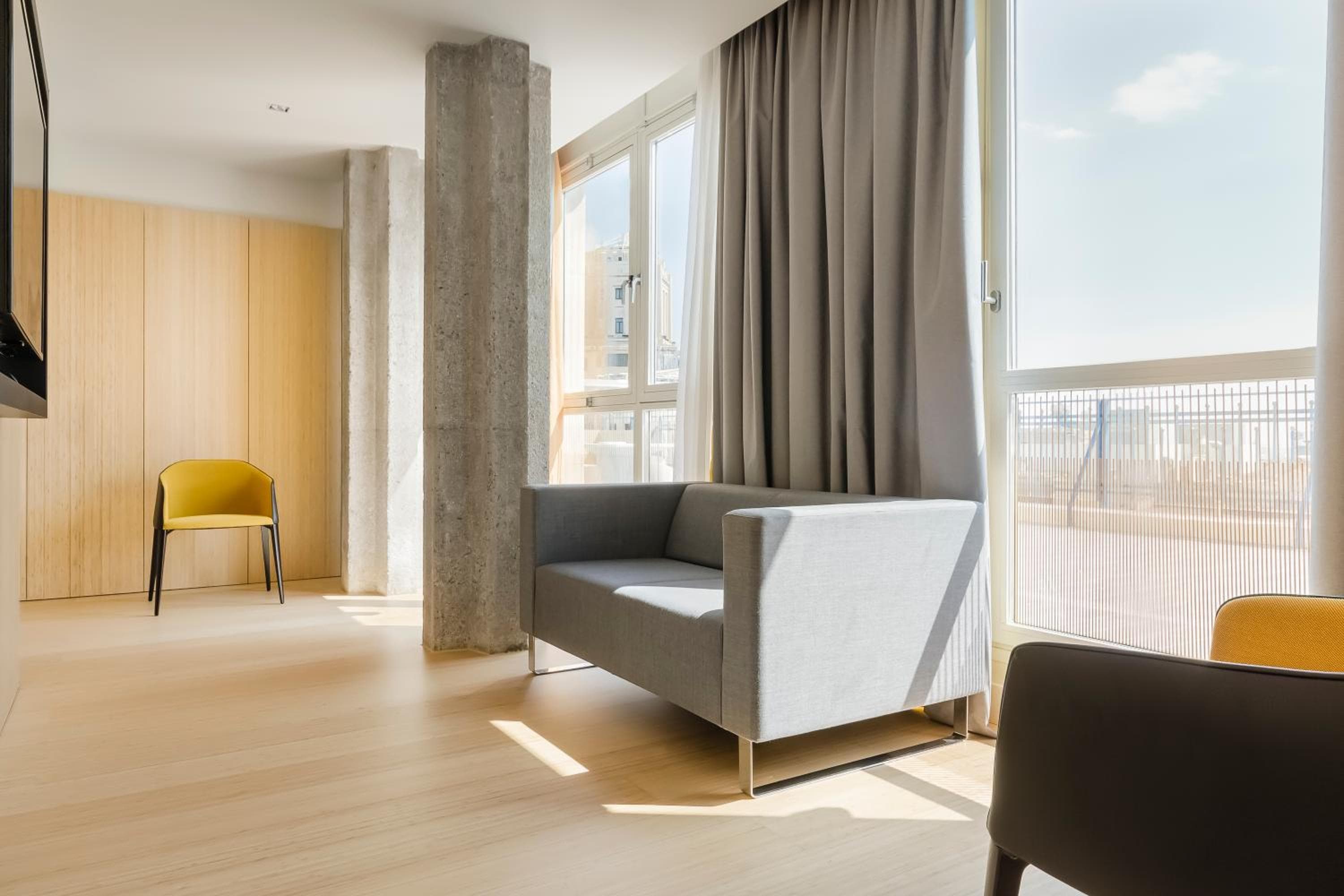 Dorma Plaza Catalunya — 23