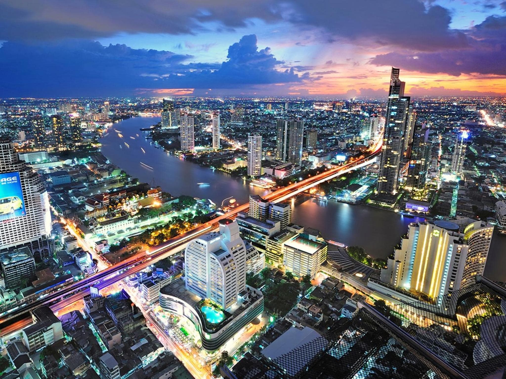 Centre Point Plus Hotel Silom — 29