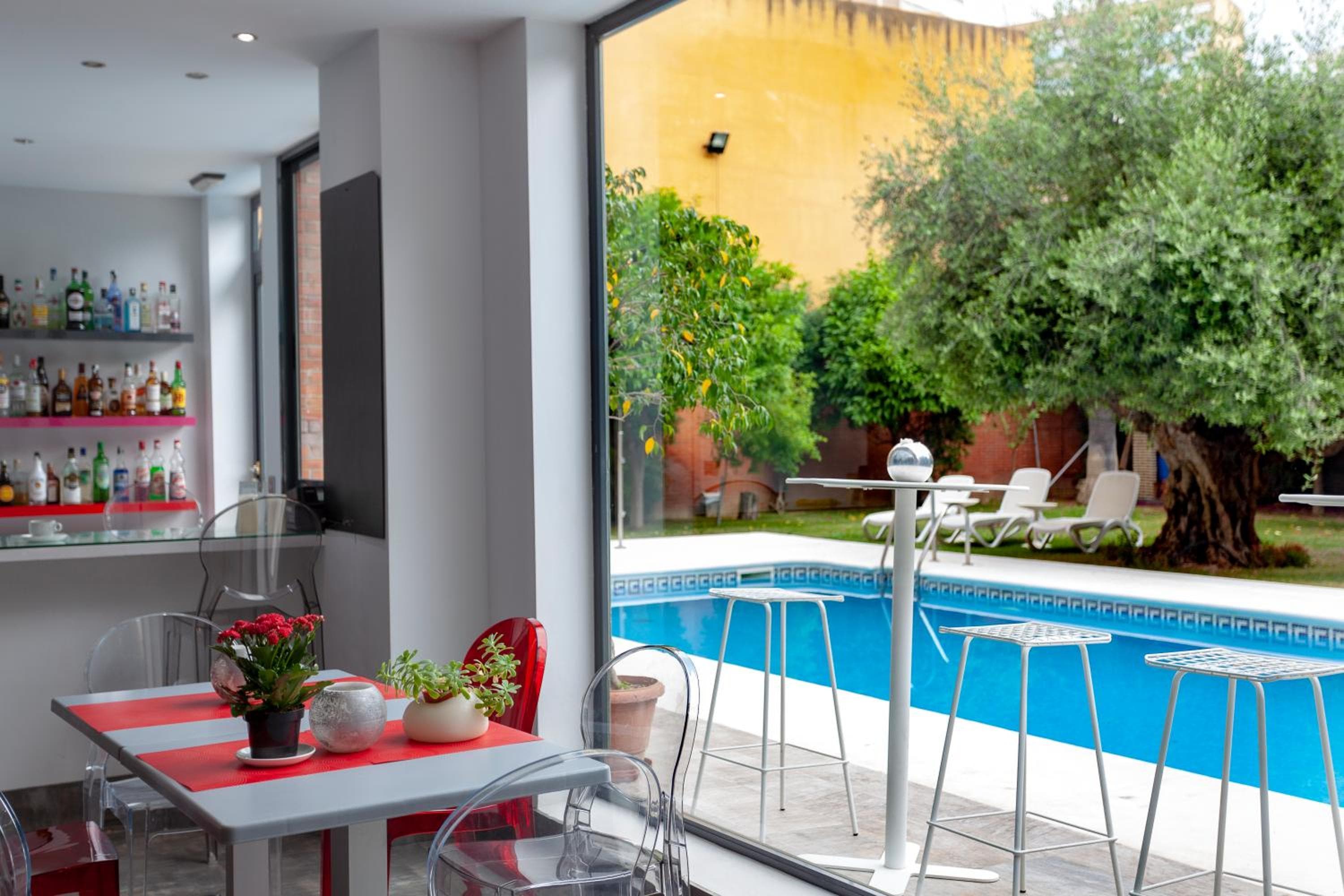 AACR Hotel Monteolivos — 16