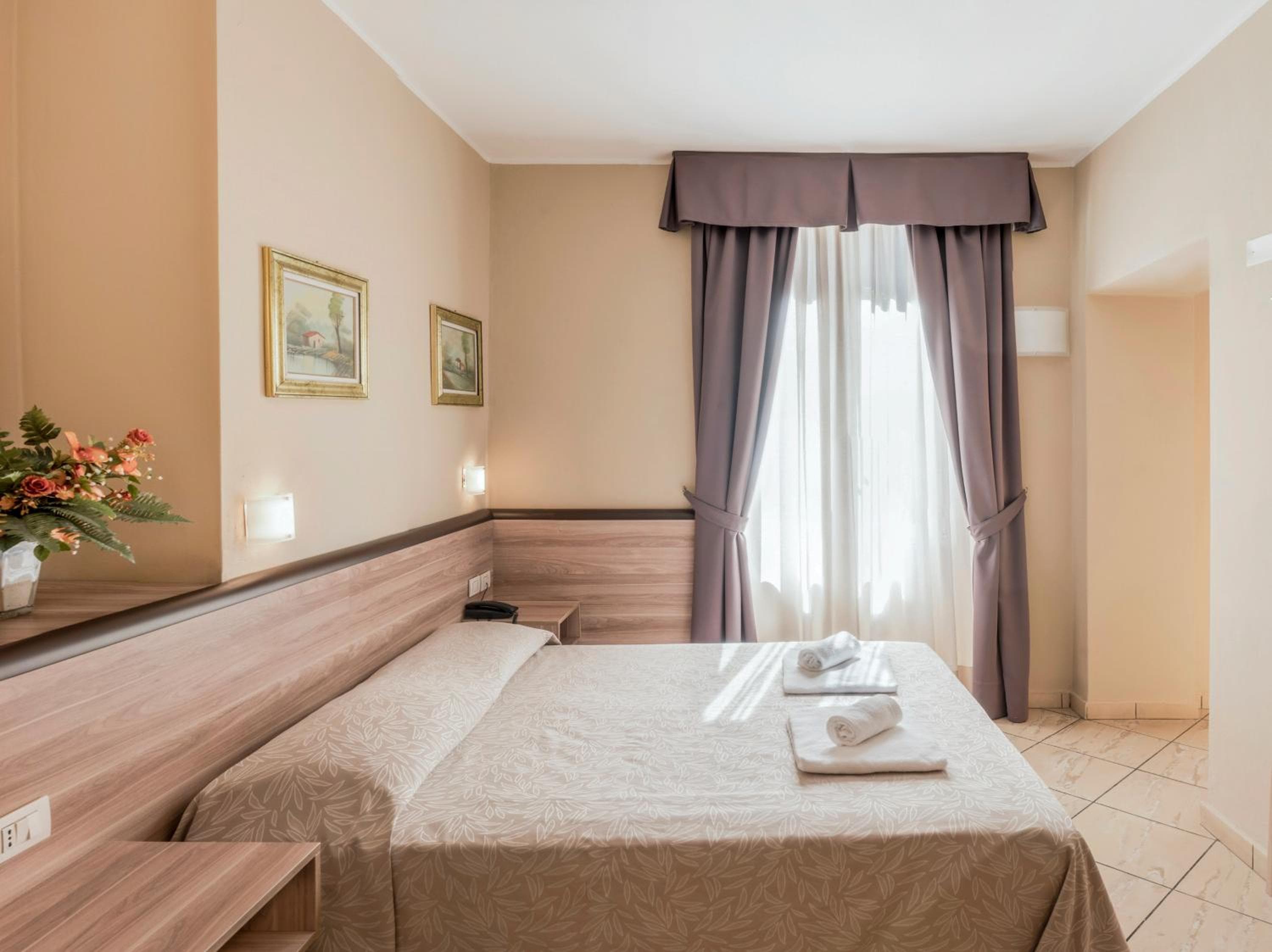 Hotel Brianza — 13