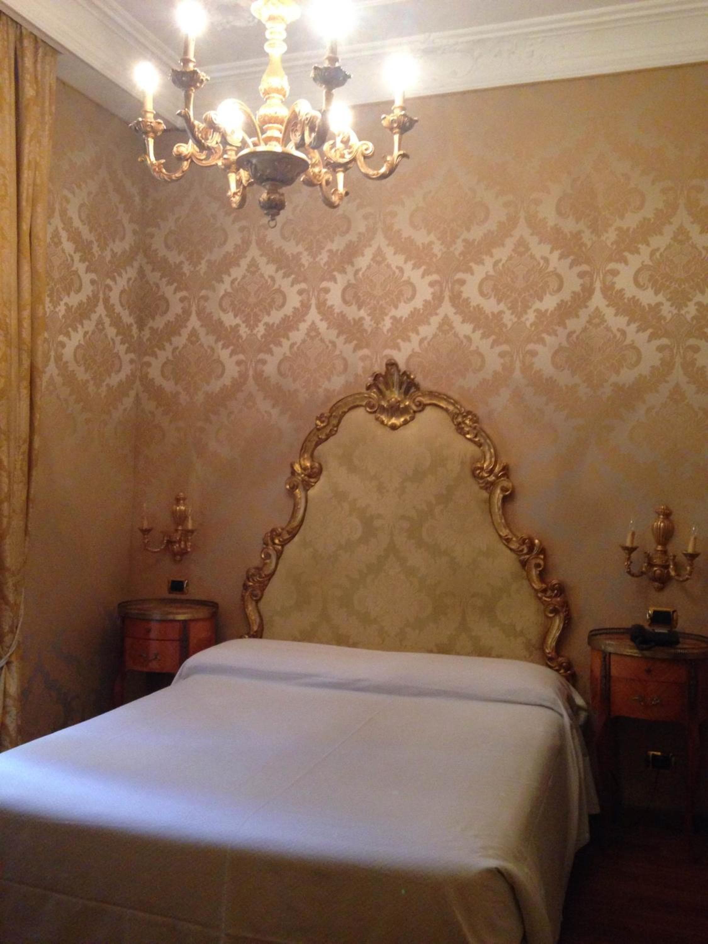 Hotel Des Epoques — 15