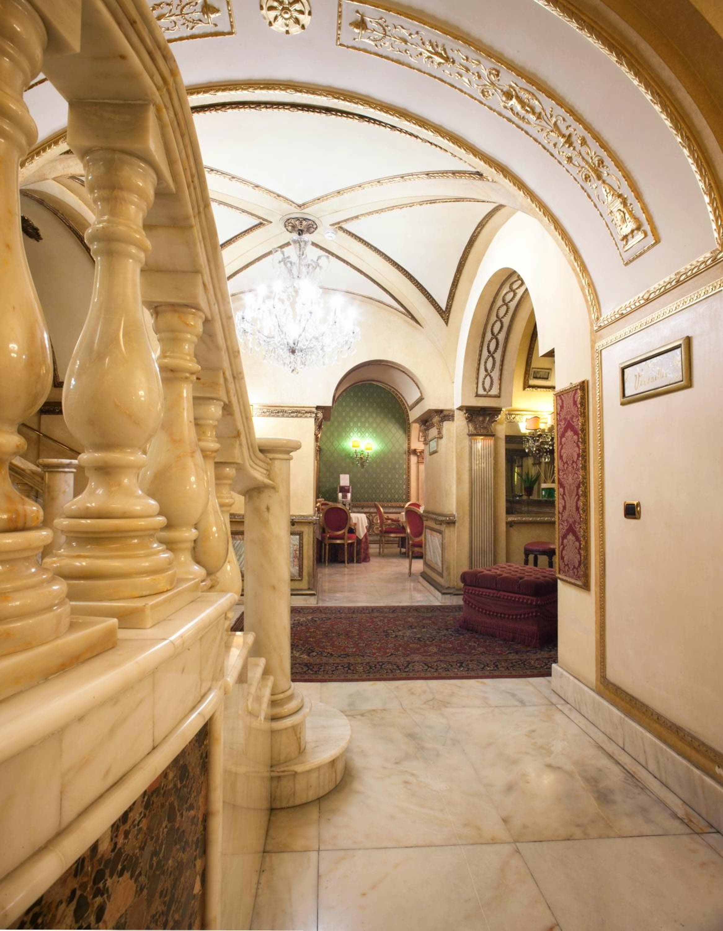 Hotel Des Epoques — 4