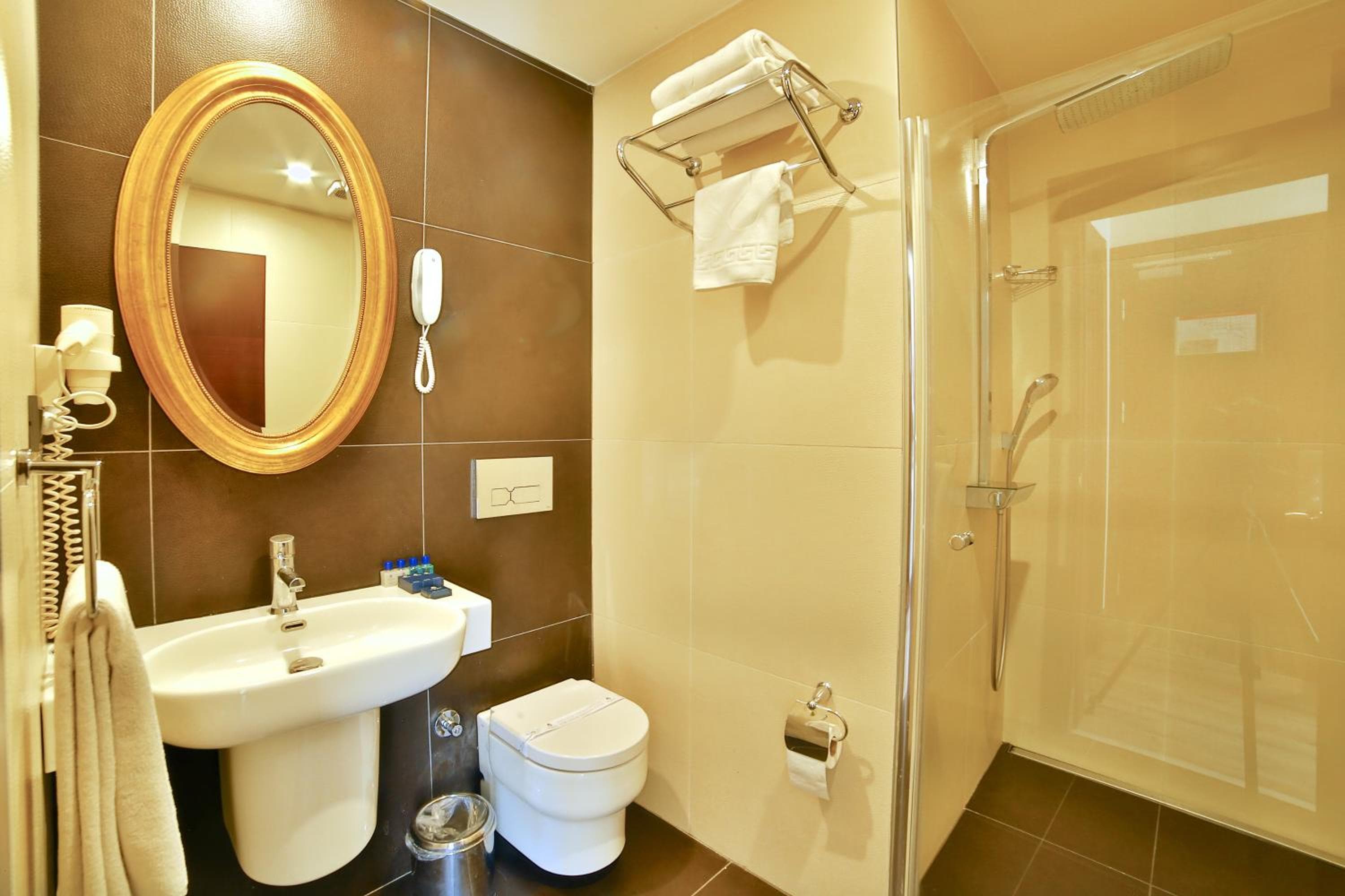 Konak Hotel Taksim — 14