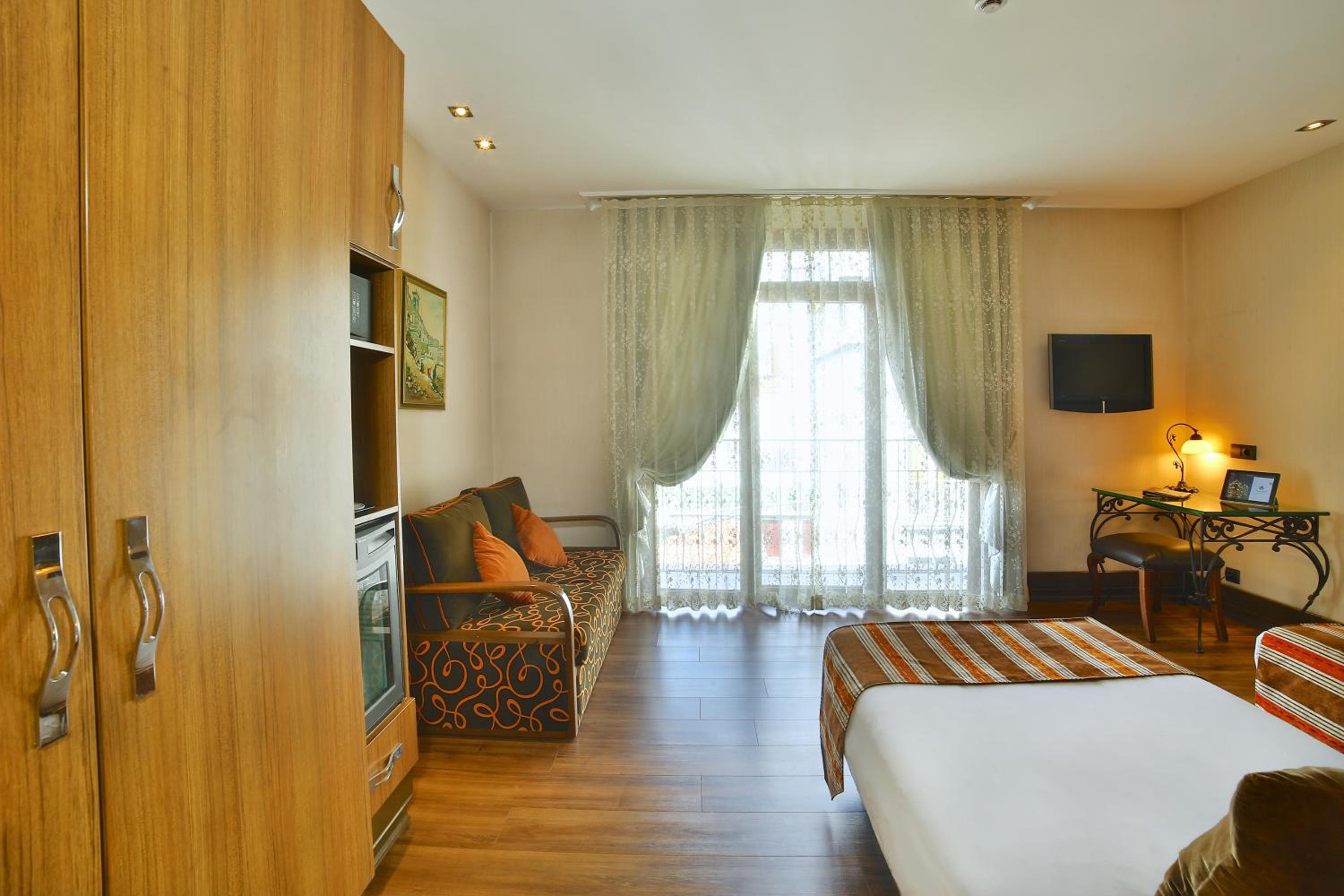 Konak Hotel Taksim — 24