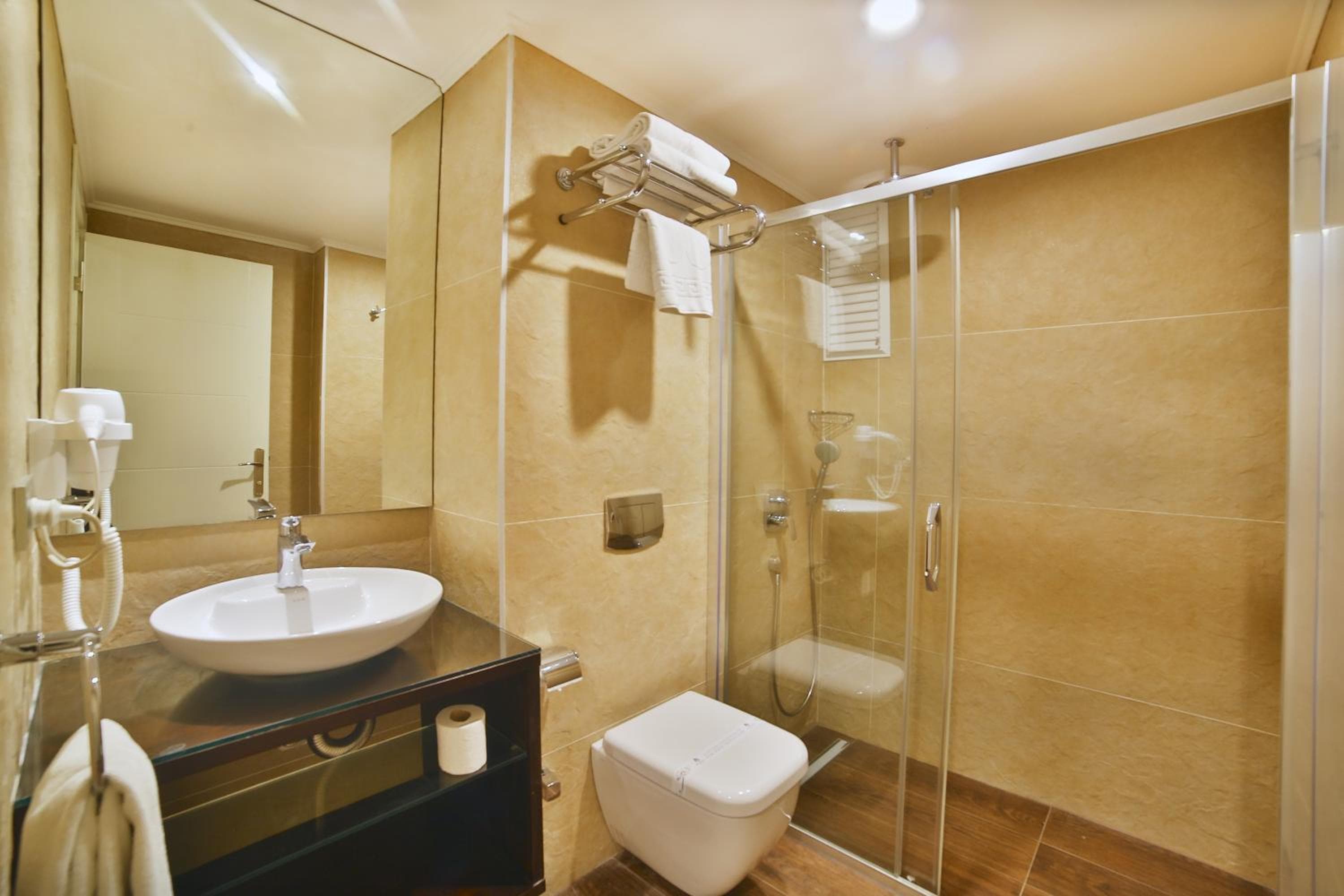 Konak Hotel Taksim — 15