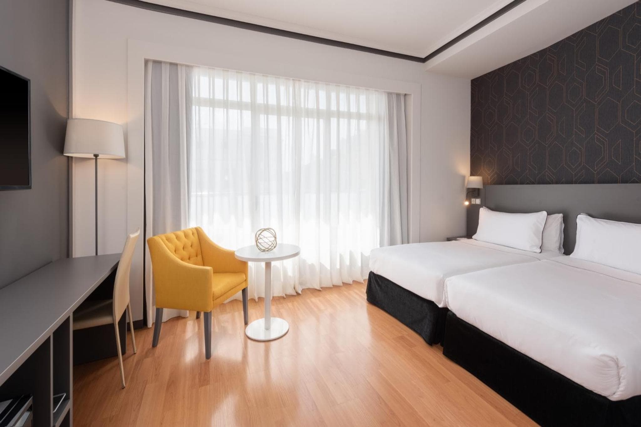 Hotel Madrid Plaza de España, Affiliated by Meliá — 3