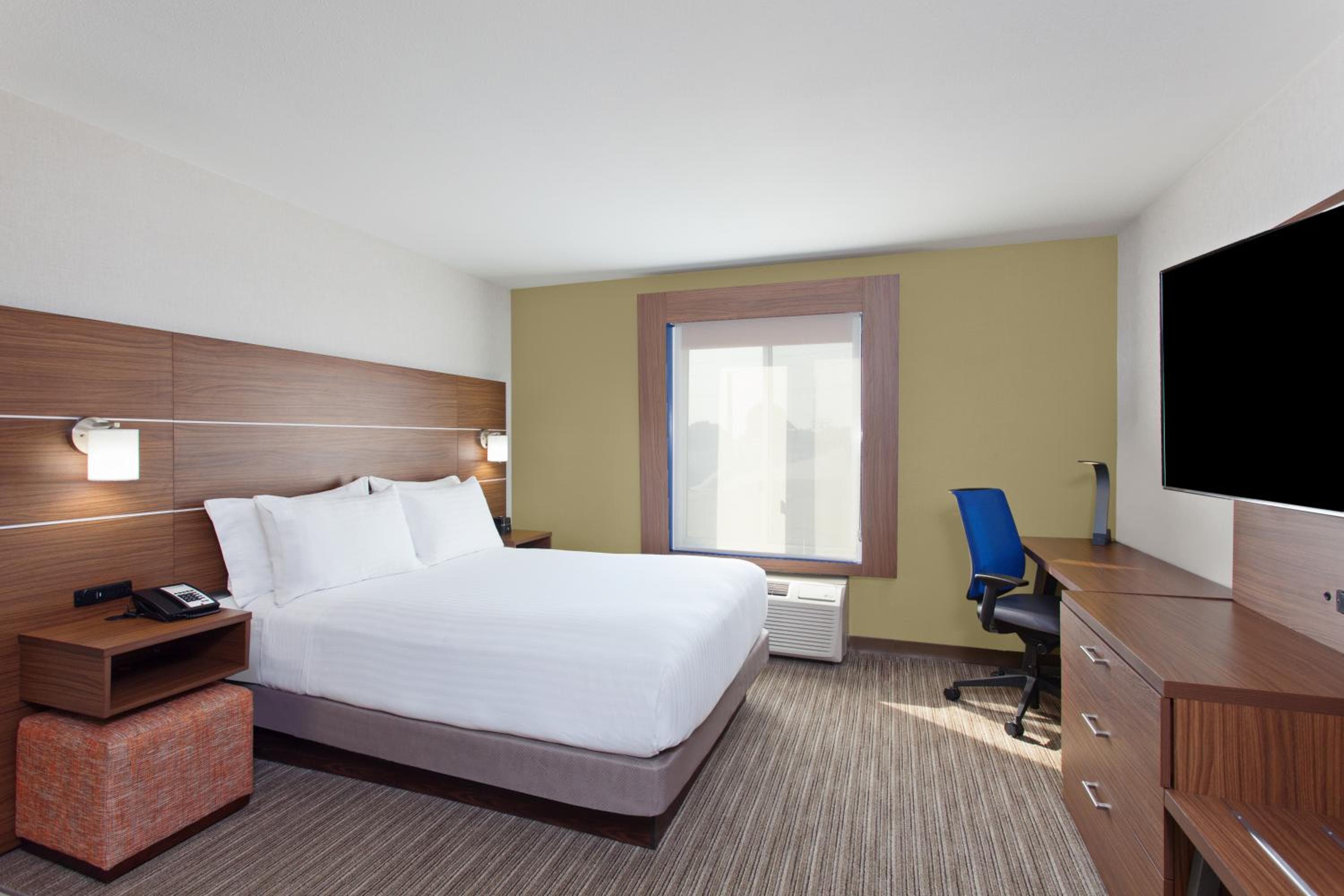 Holiday Inn Express West Los Angeles, un hotel IHG — 5