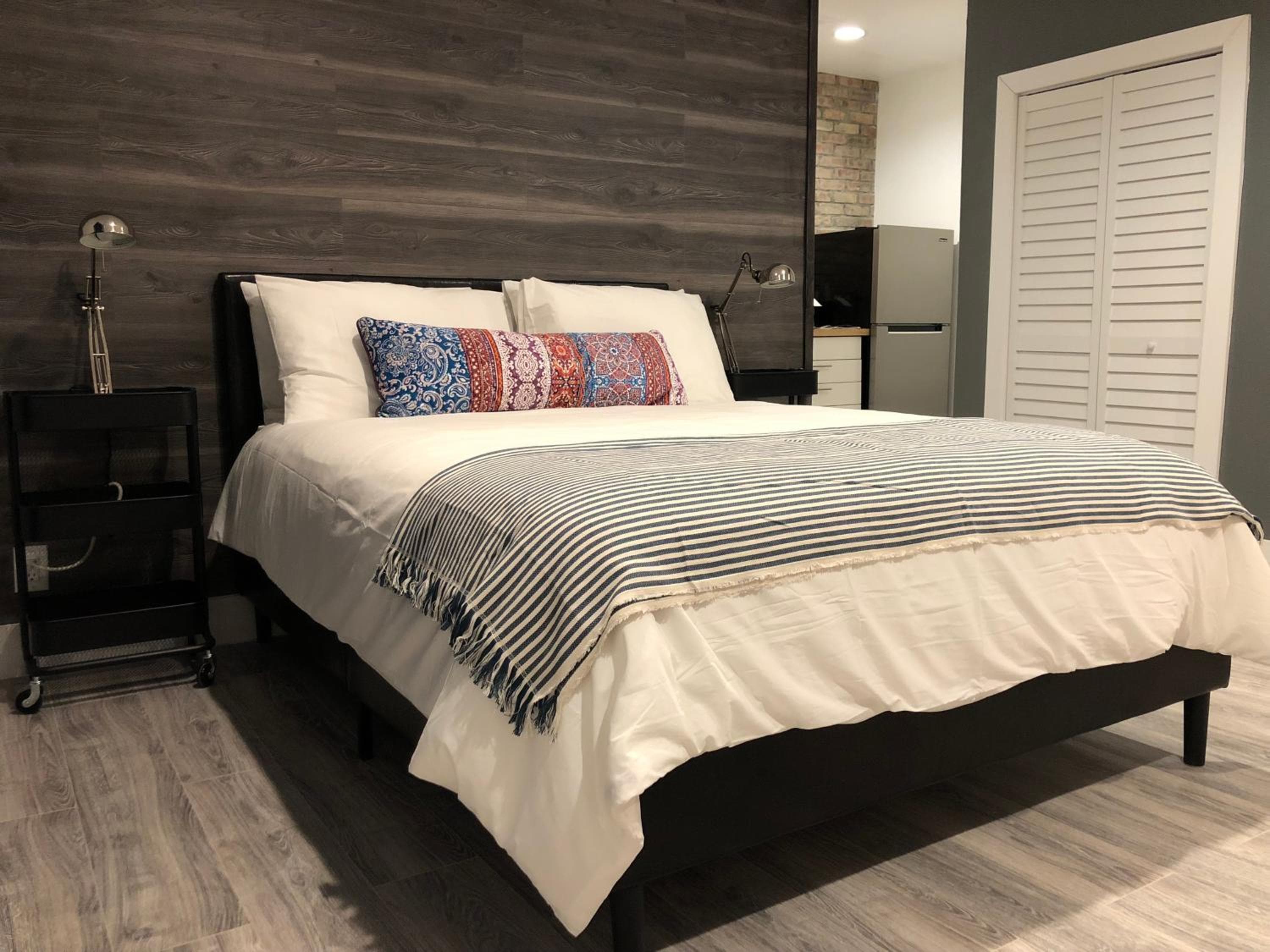 Oasis Hotel — 27