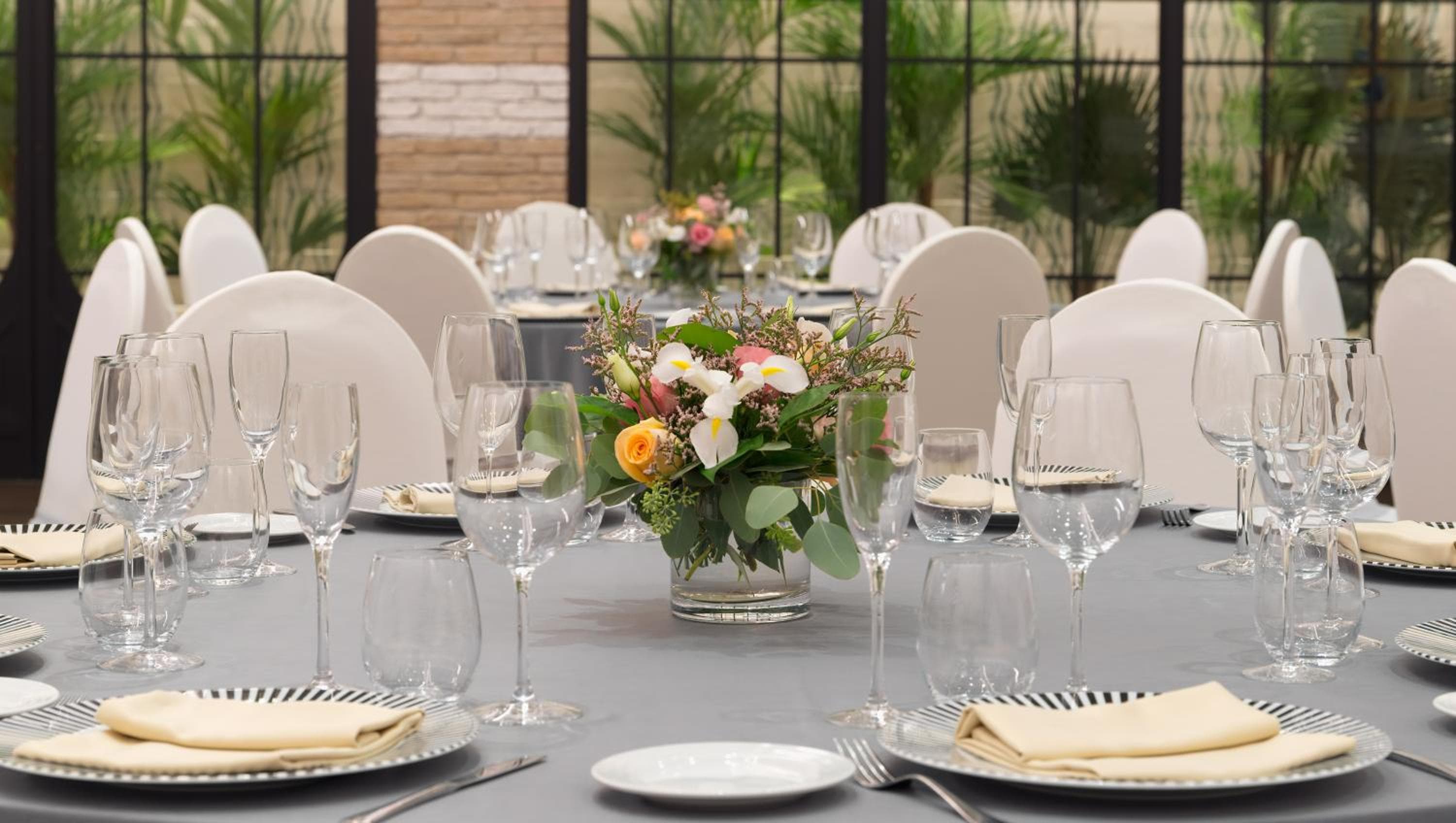 H10 Marina Barcelona — 24