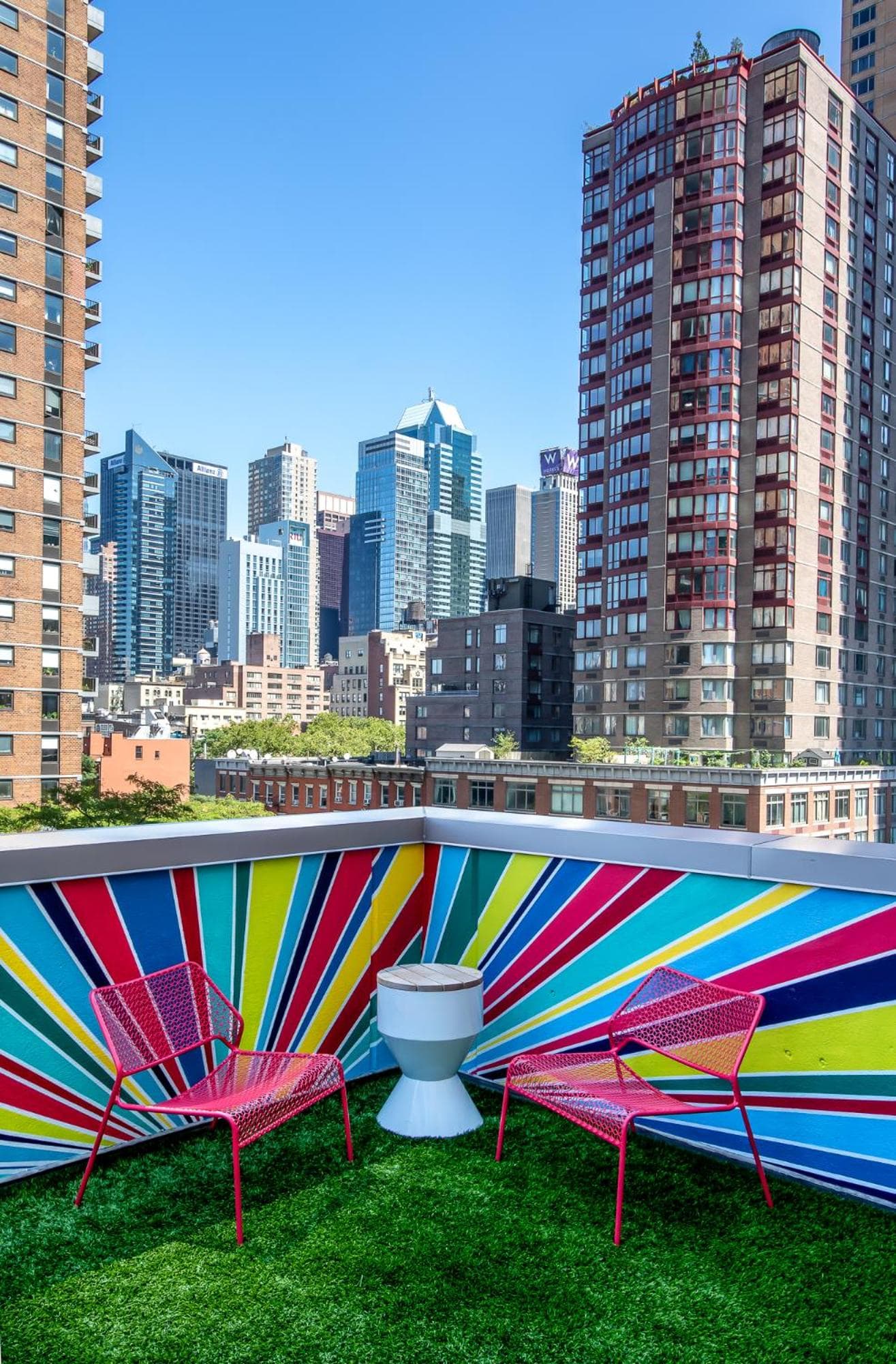 Pod Times Square — 12