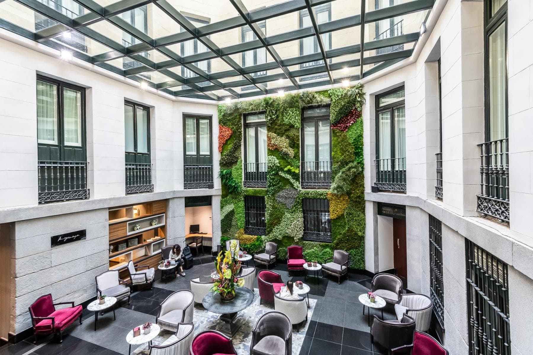 Intur Palacio San Martin — 10