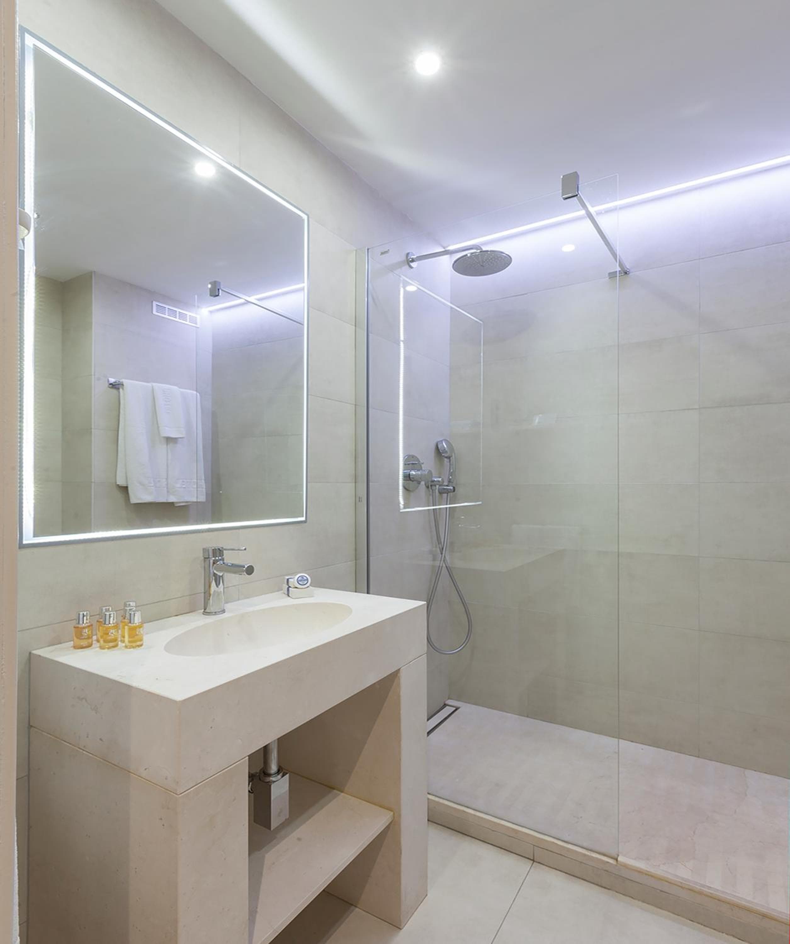 Espahotel Plaza de España — 12