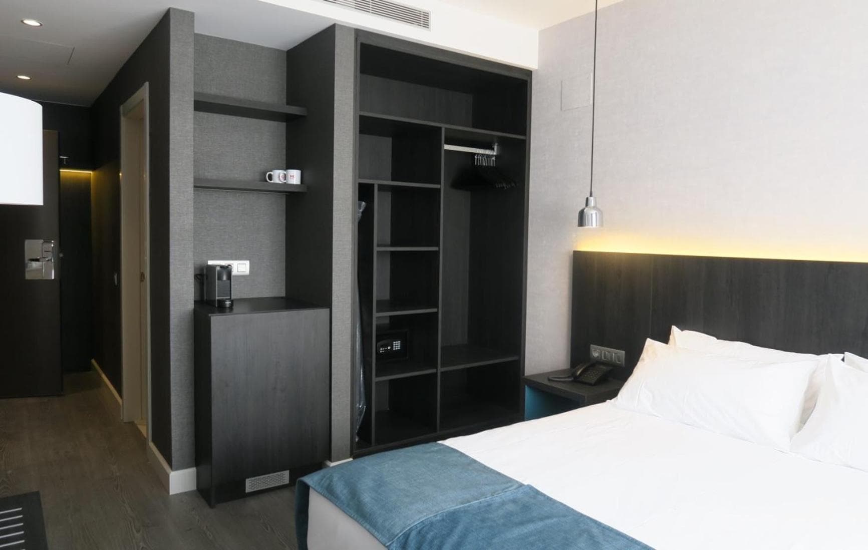 HG City Suites Barcelona — 18