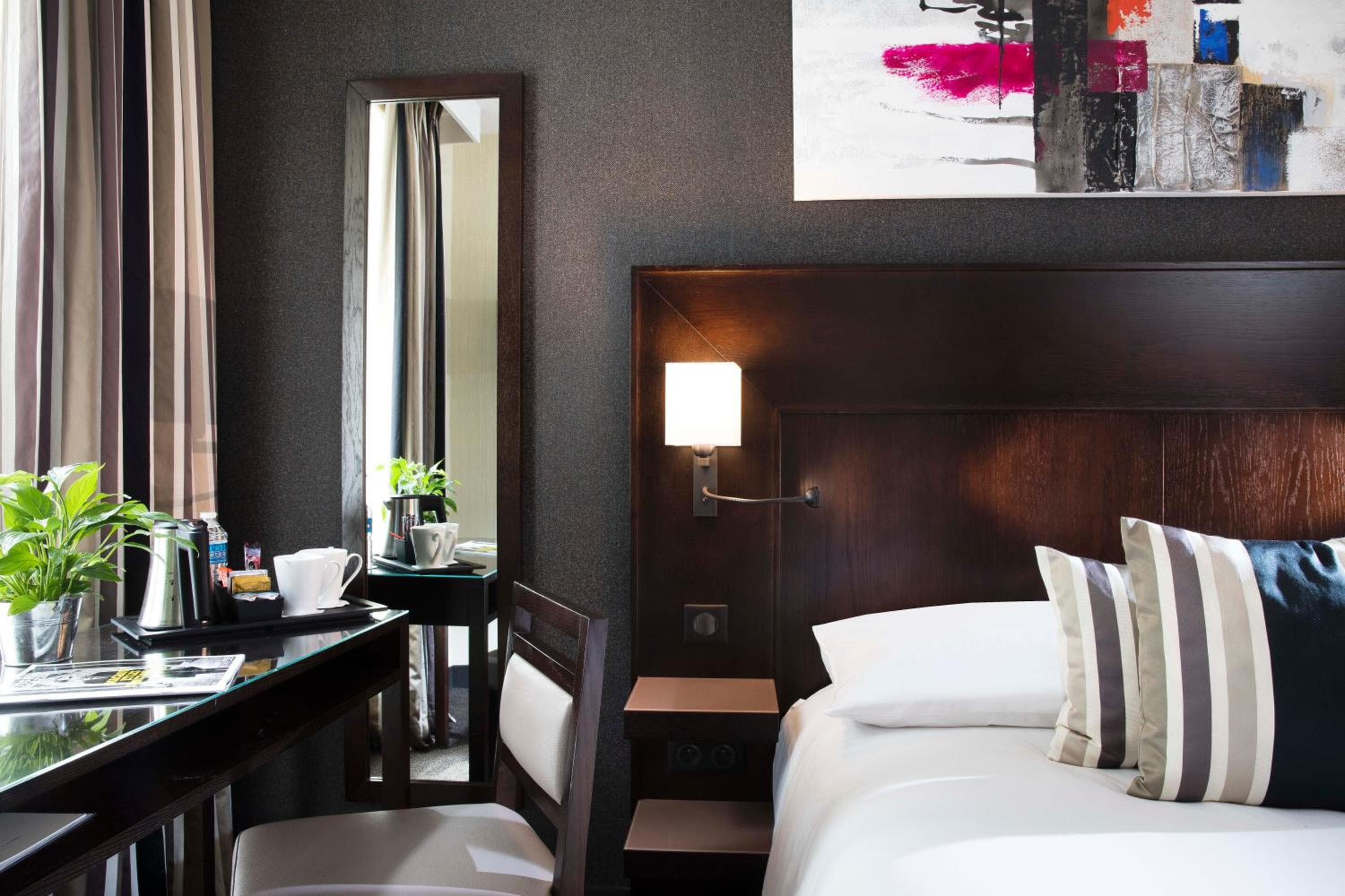 Hotel Albert 1er París Lafayette — 25