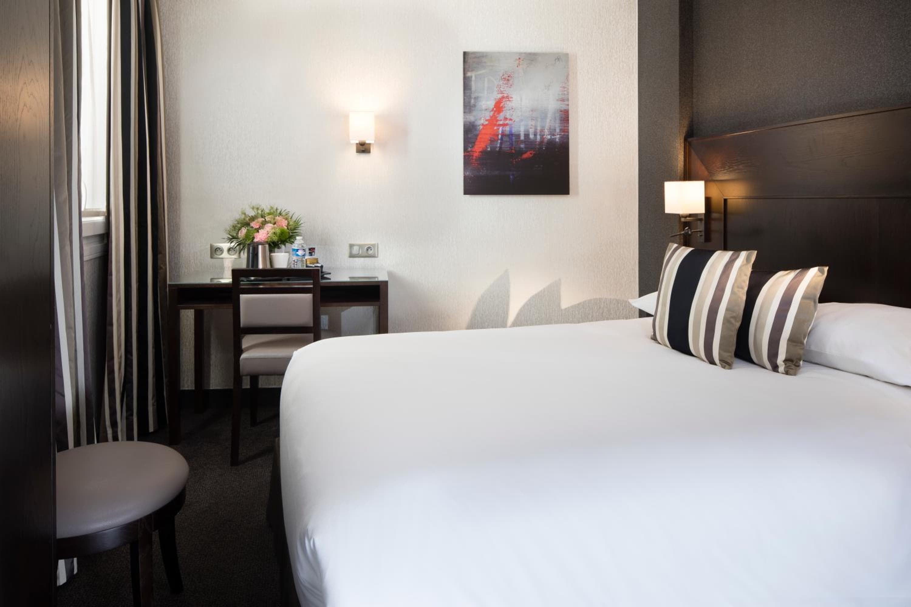 Hotel Albert 1er París Lafayette — 21