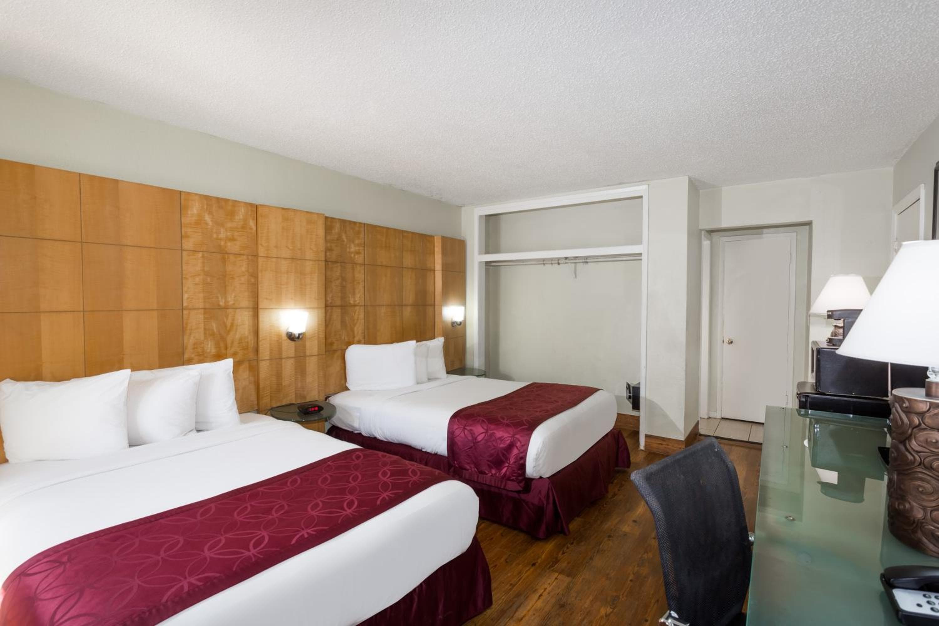 Ocean Reef Hotel — 28