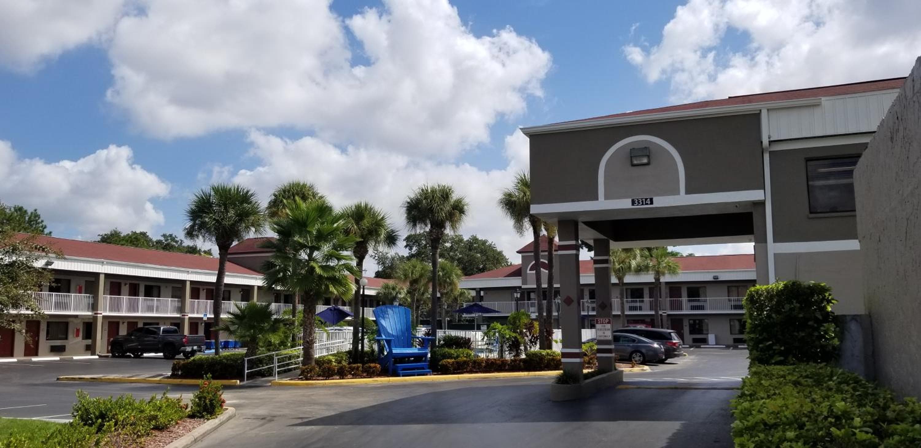 Hotel Süd Tampa & Suiten — 2