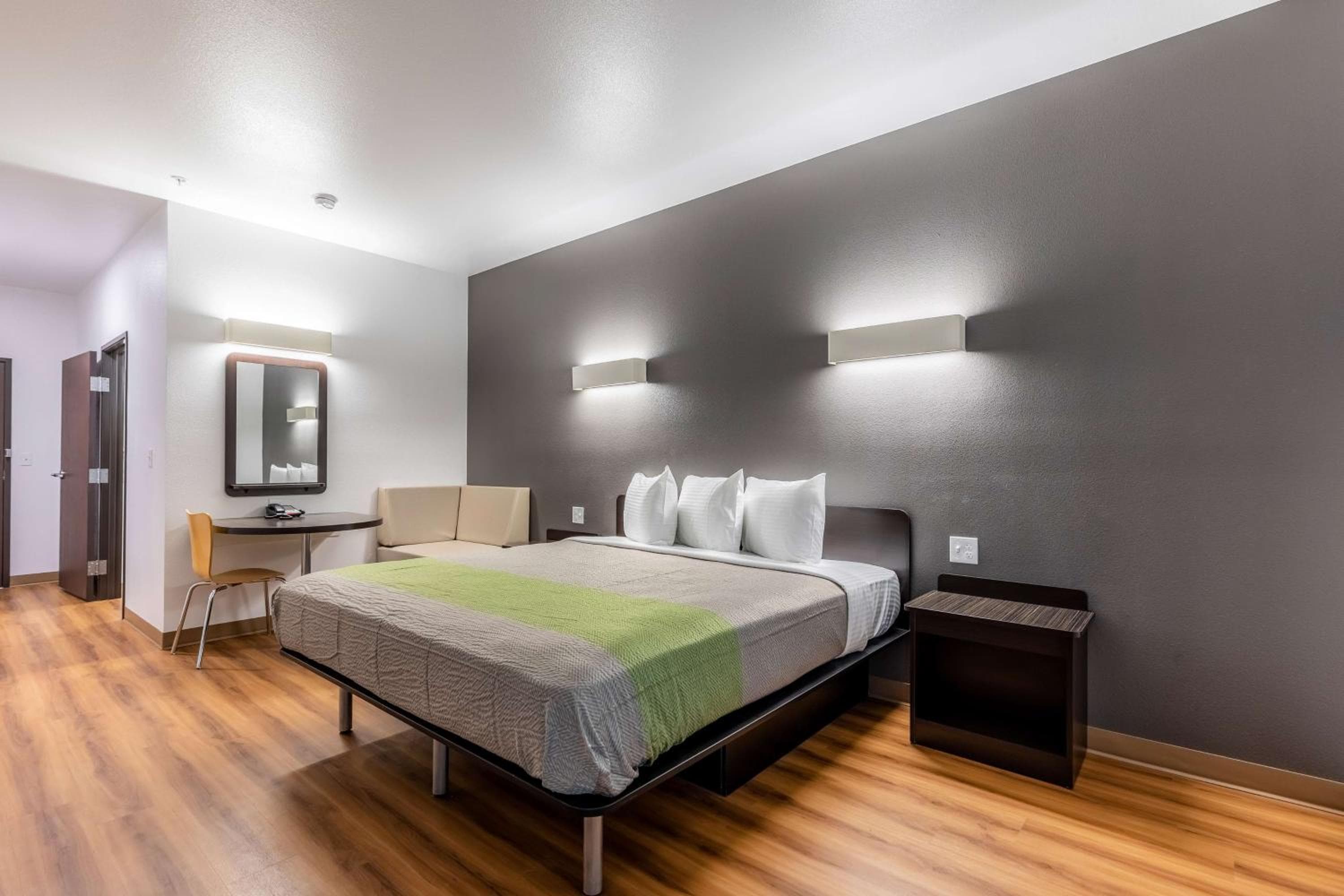 Motel 6-Las Vegas, NV - Autodromo — 13