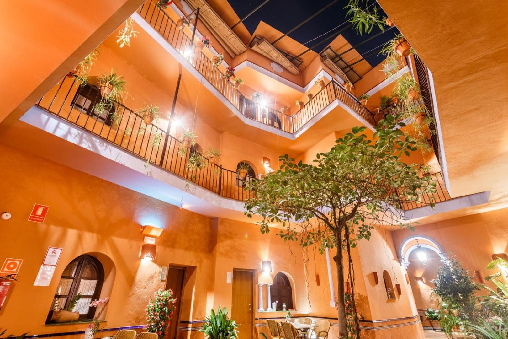 Patio de La Alameda — 30
