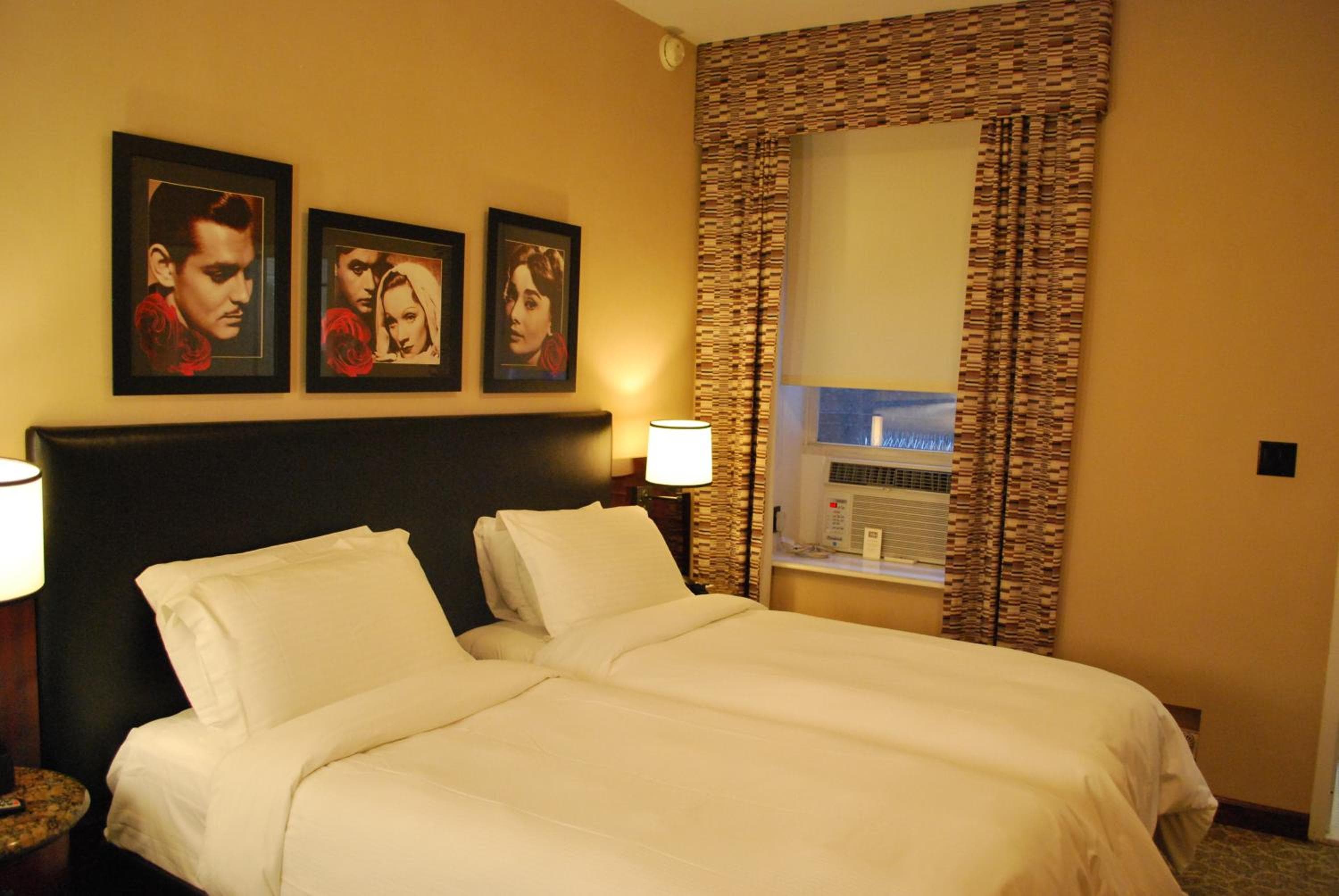 Hotel Washington Square — 13