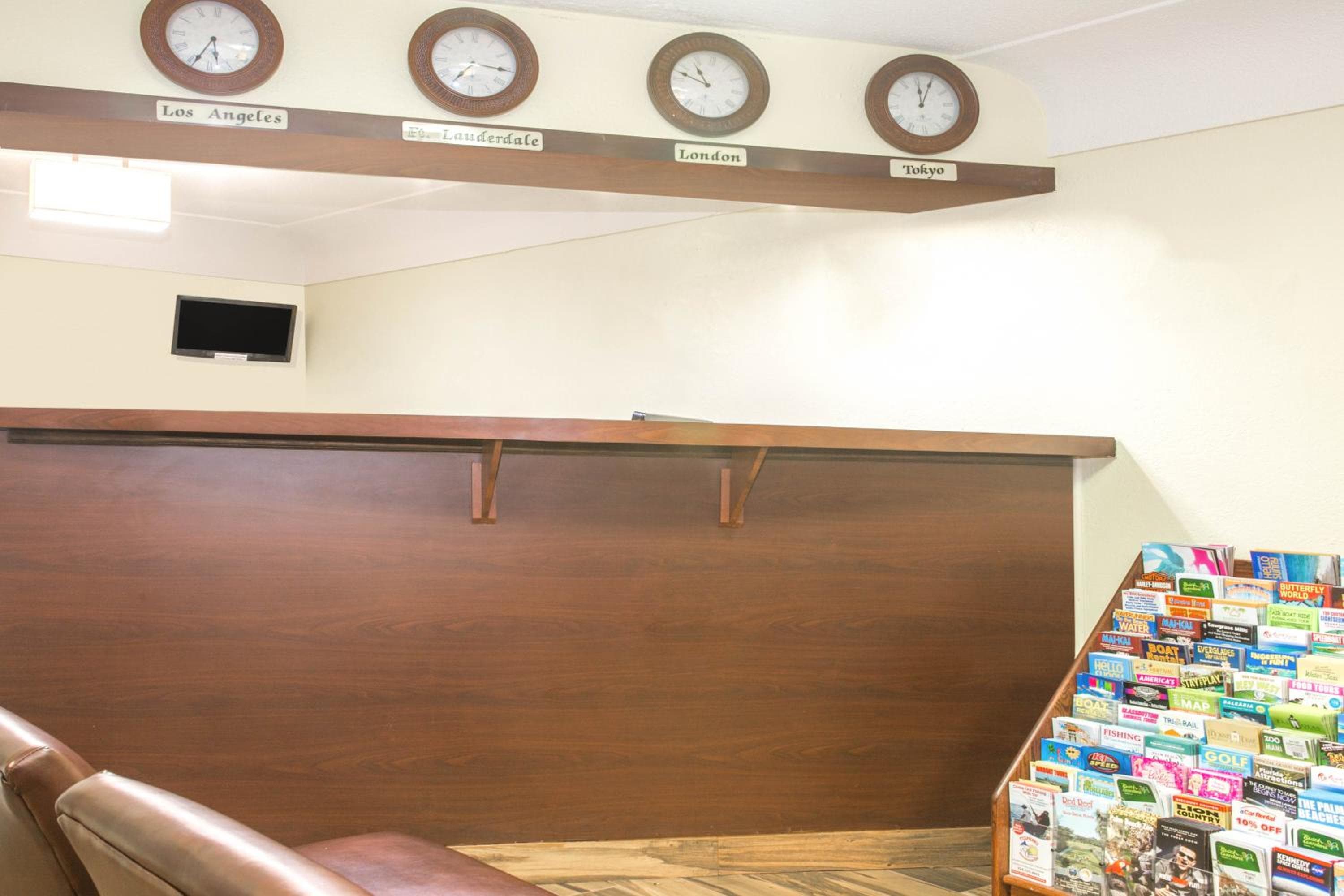 Ocean Reef Hotel — 25