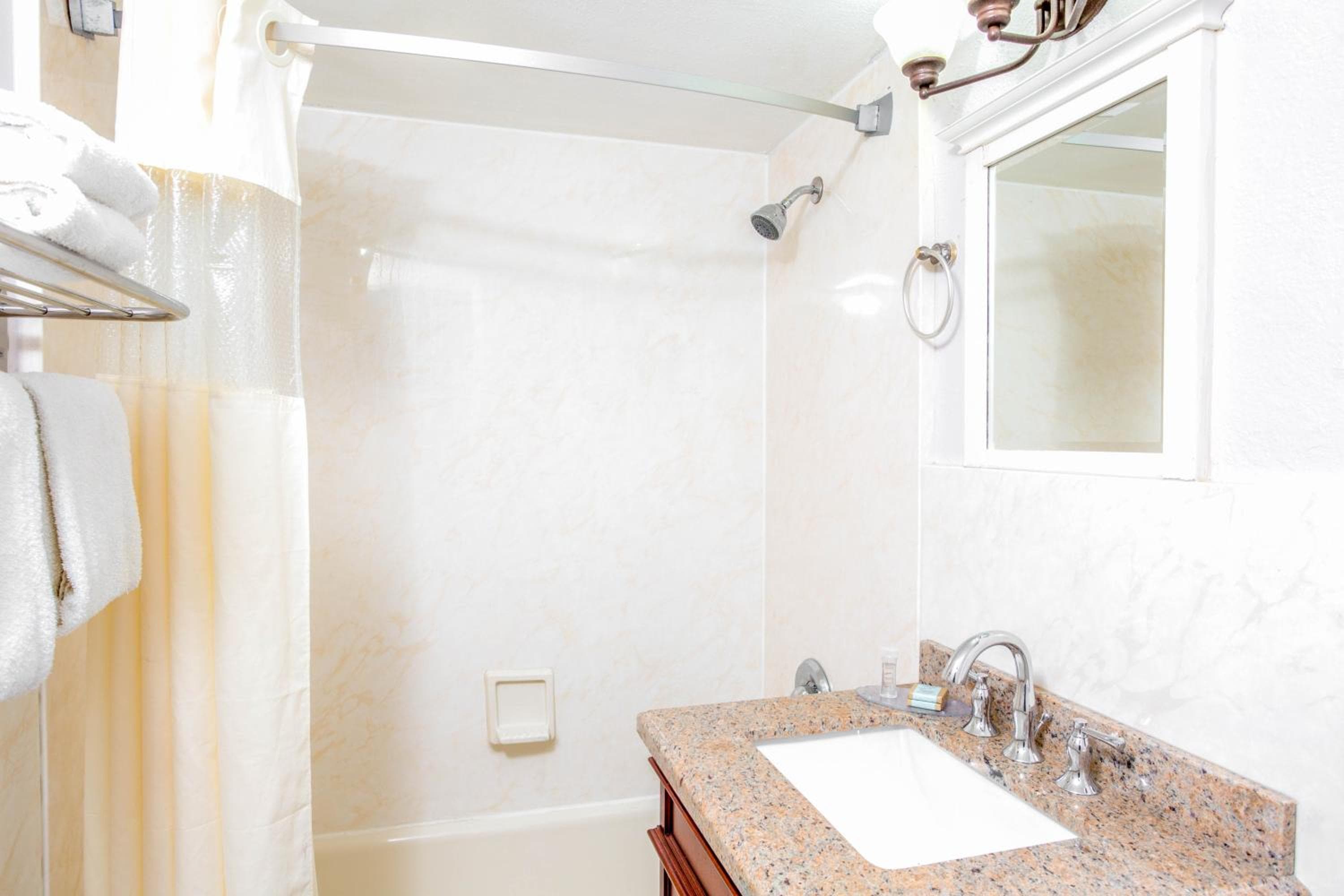 Ocean Reef Hotel — 13